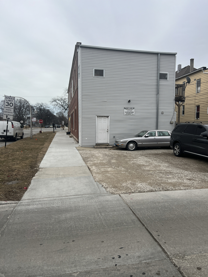 5000 S Western Avenue Property Photo 18