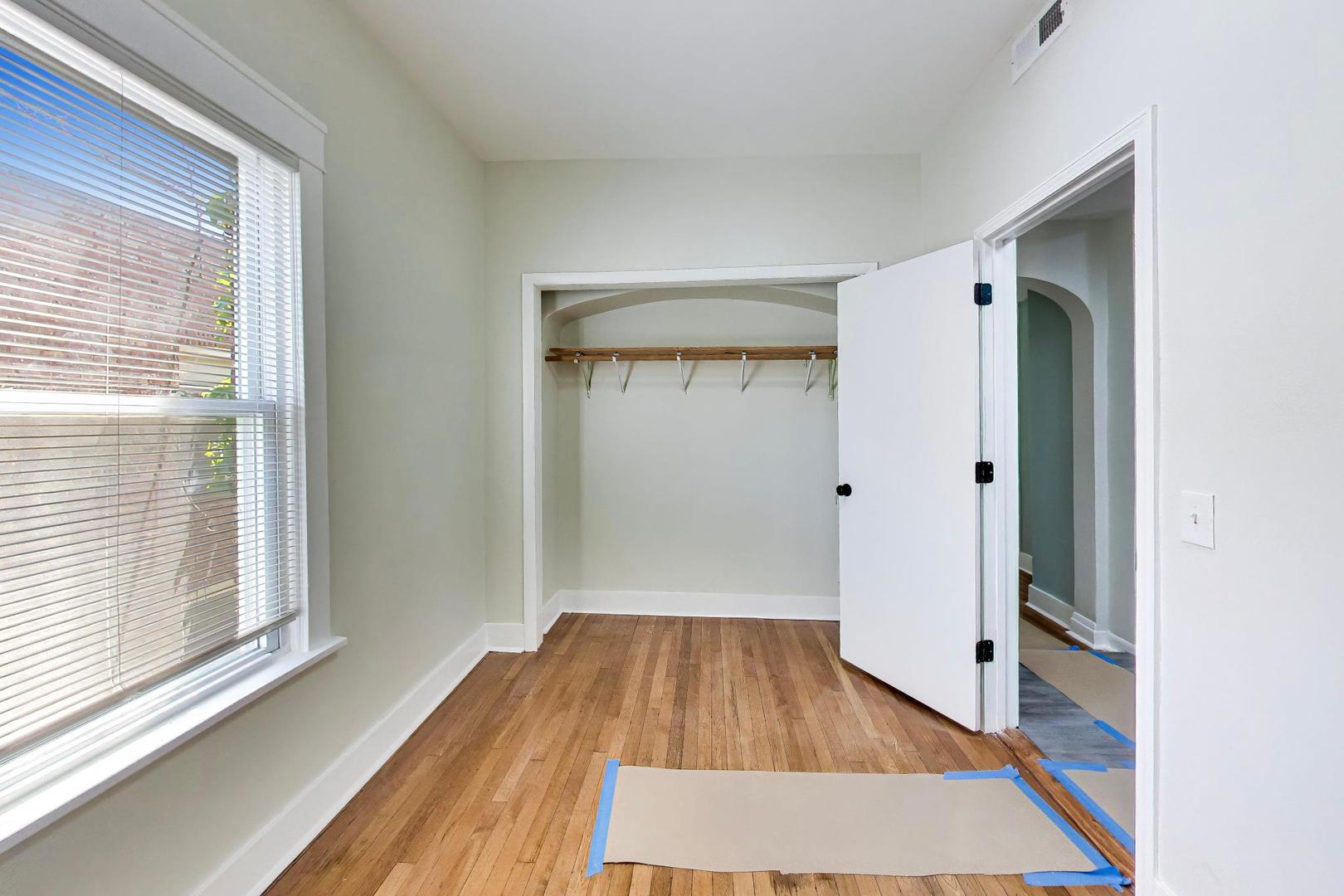 43 N Menard Avenue 2 Property Photo 11