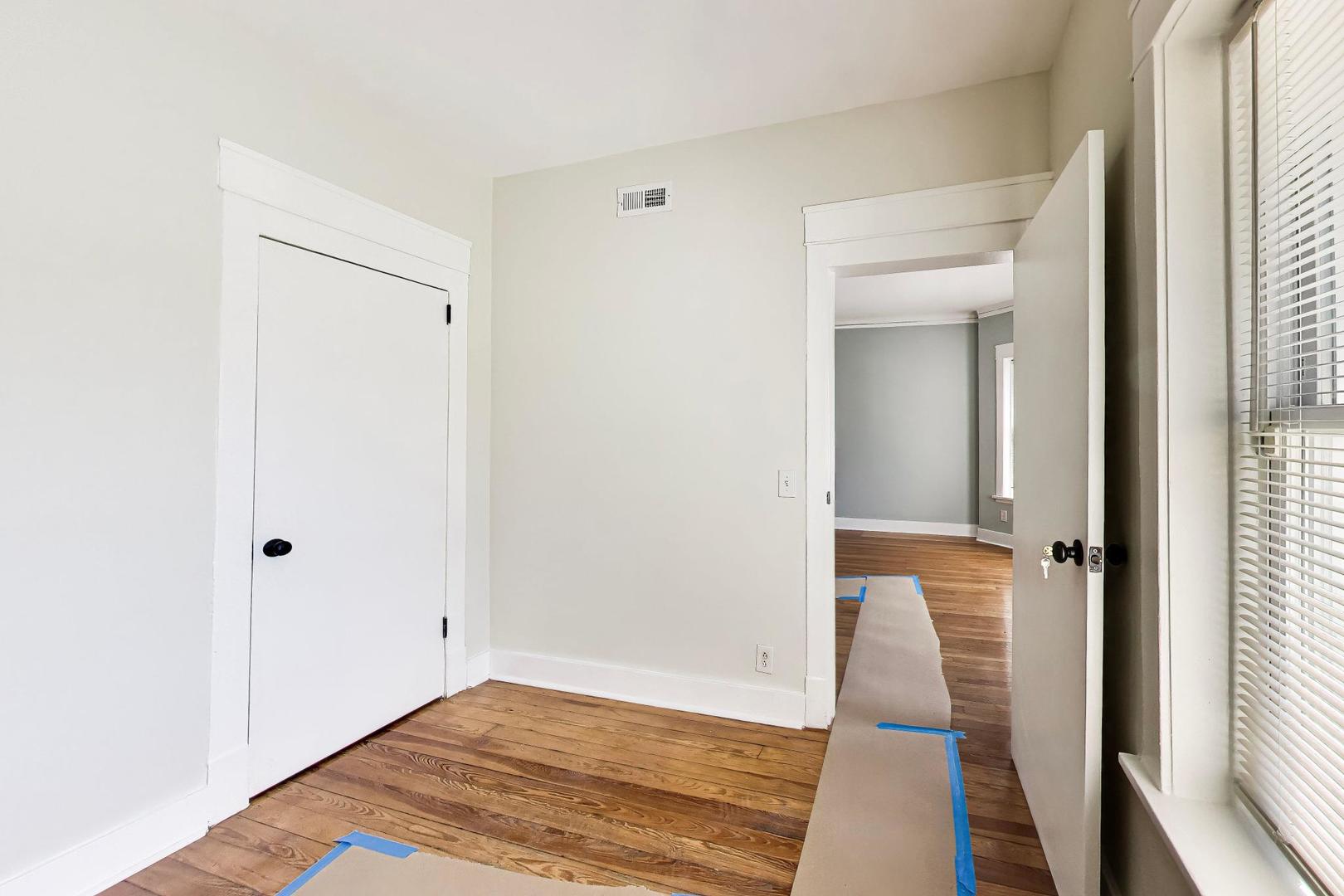 43 N Menard Avenue 2 Property Photo 20
