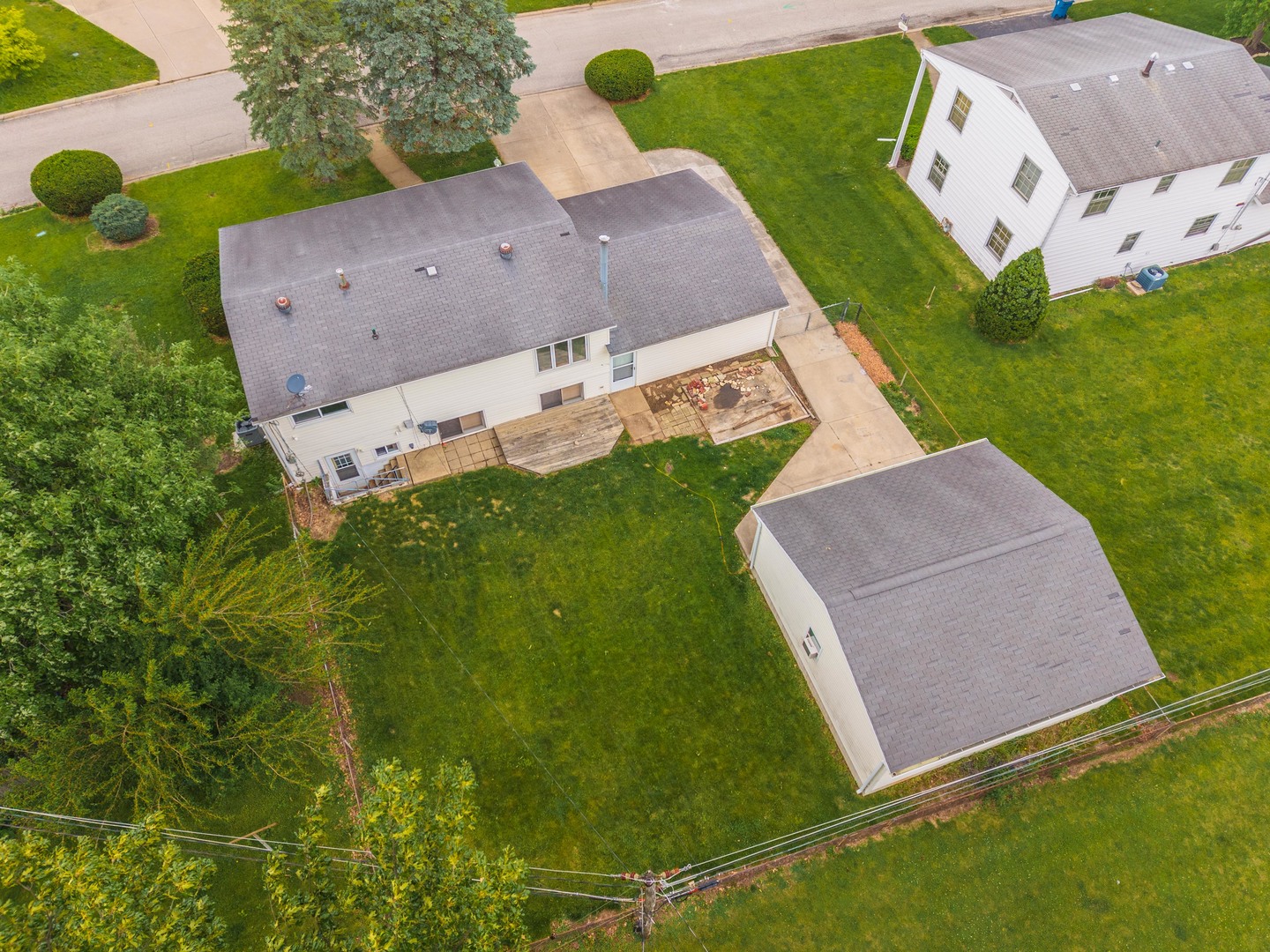 18 Oakwood Drive Property Photo 8