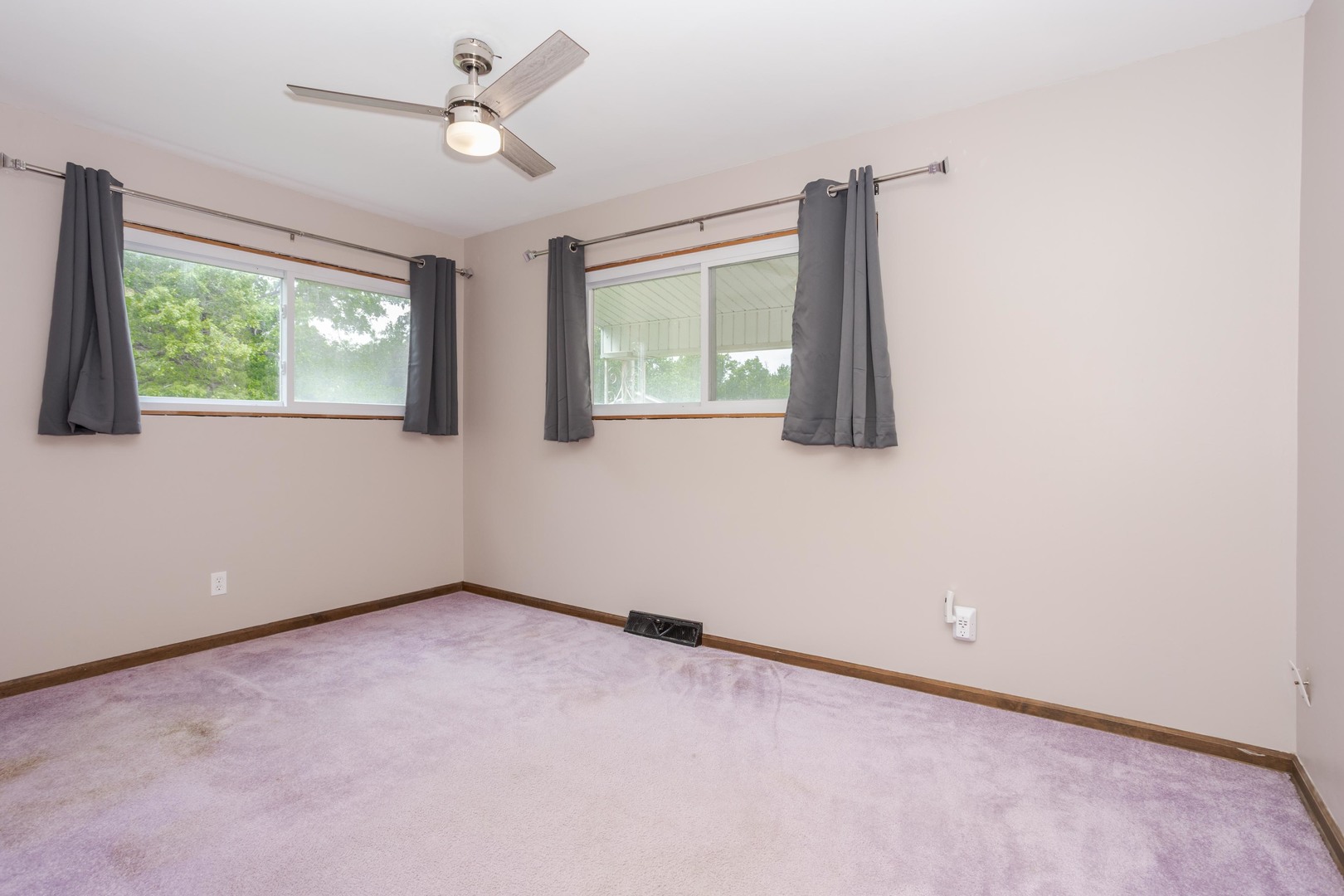 18 Oakwood Drive Property Photo 16