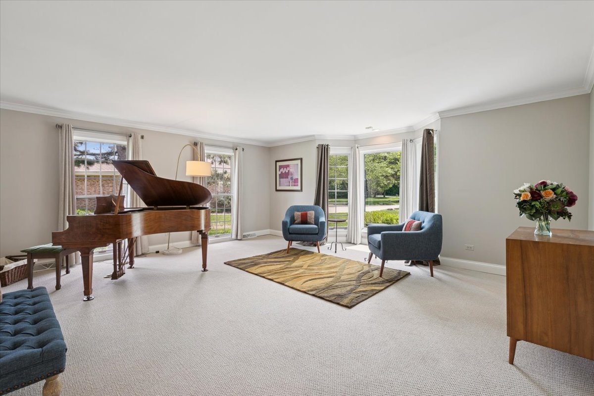 1086 Polo Drive Property Photo 3