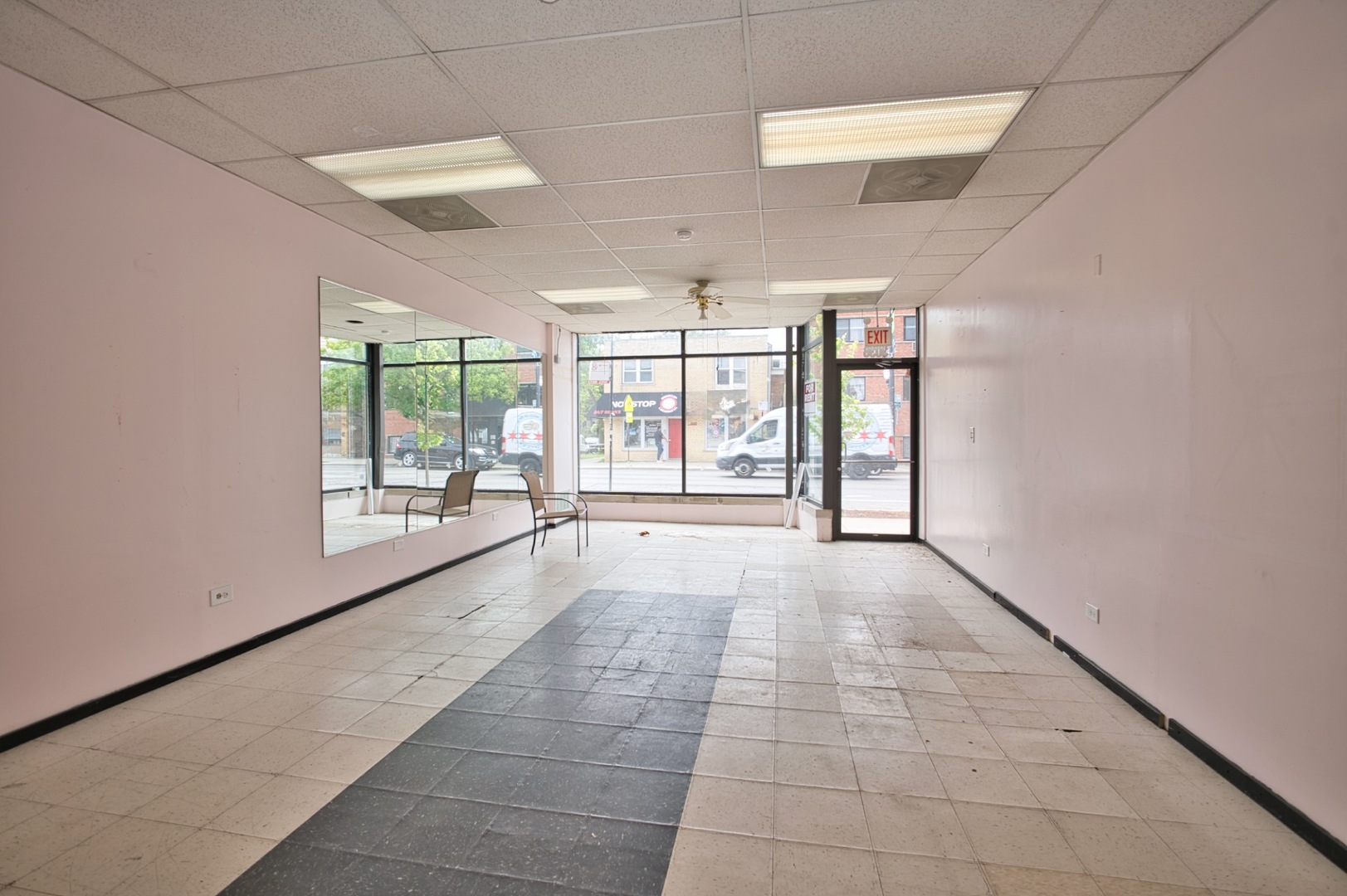 3034 W Montrose Avenue Property Photo 27