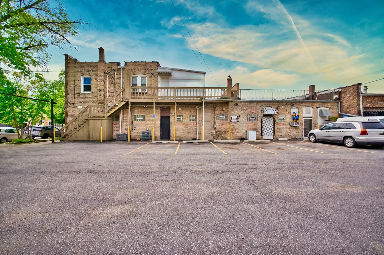 3034 W Montrose Avenue Property Photo 29