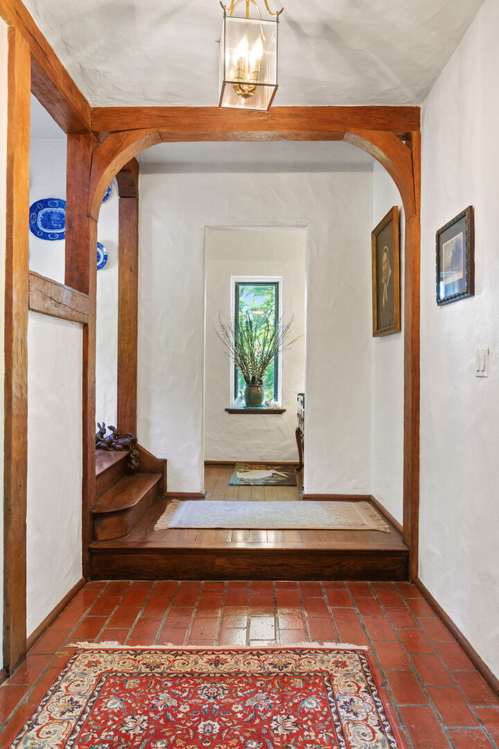 283 W Laurel Avenue Property Photo 7