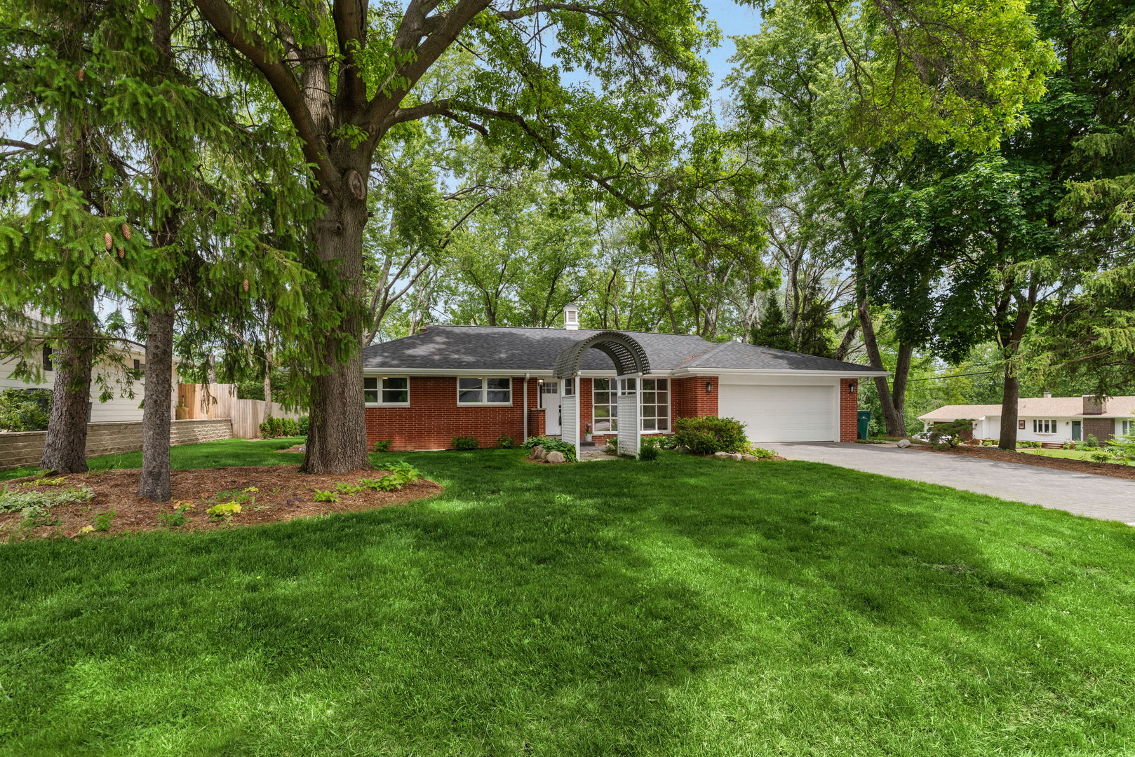 1010 W Elm Street Property Photo 29