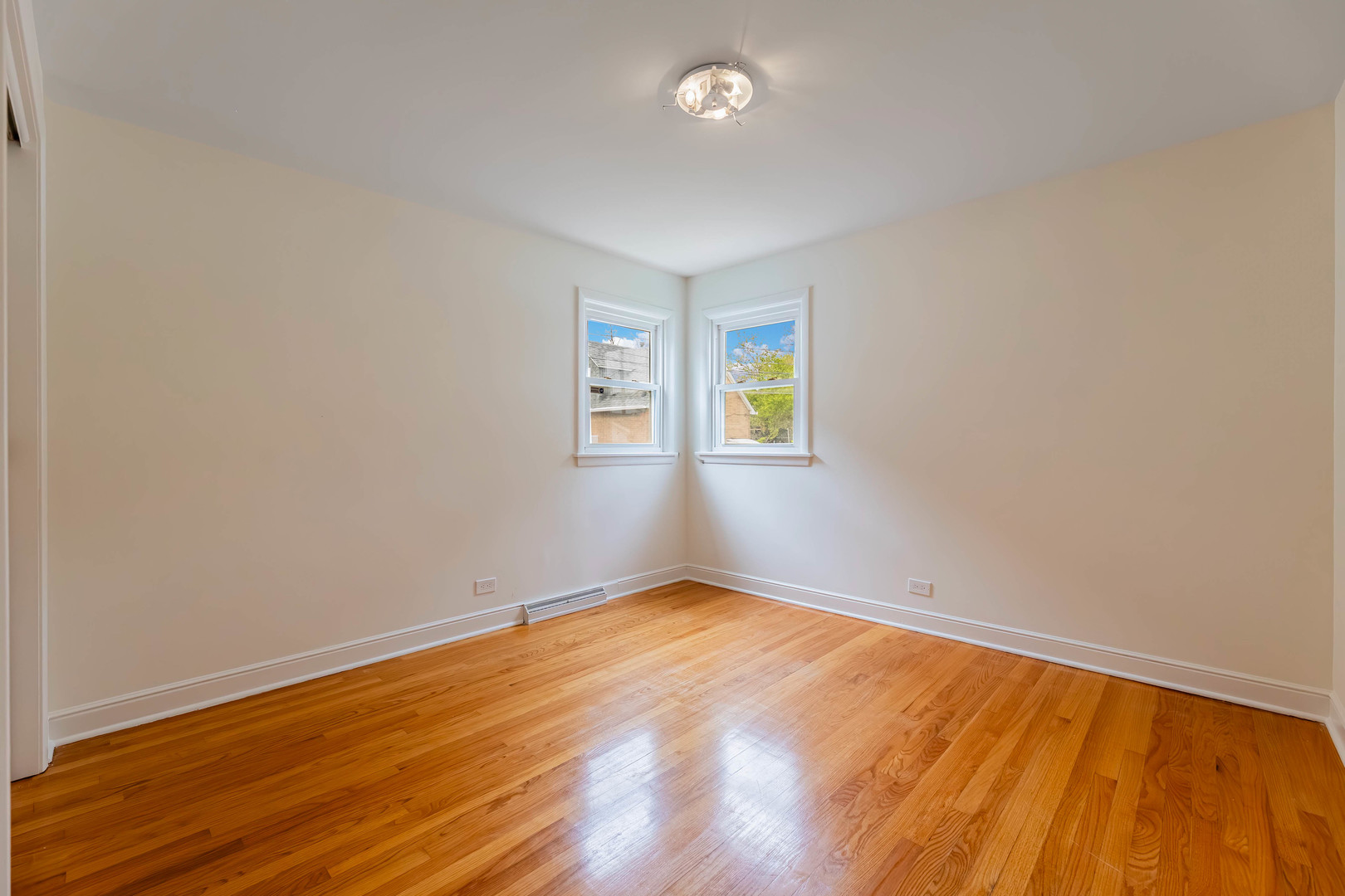 4830 S Ridgeway Avenue Property Photo 11