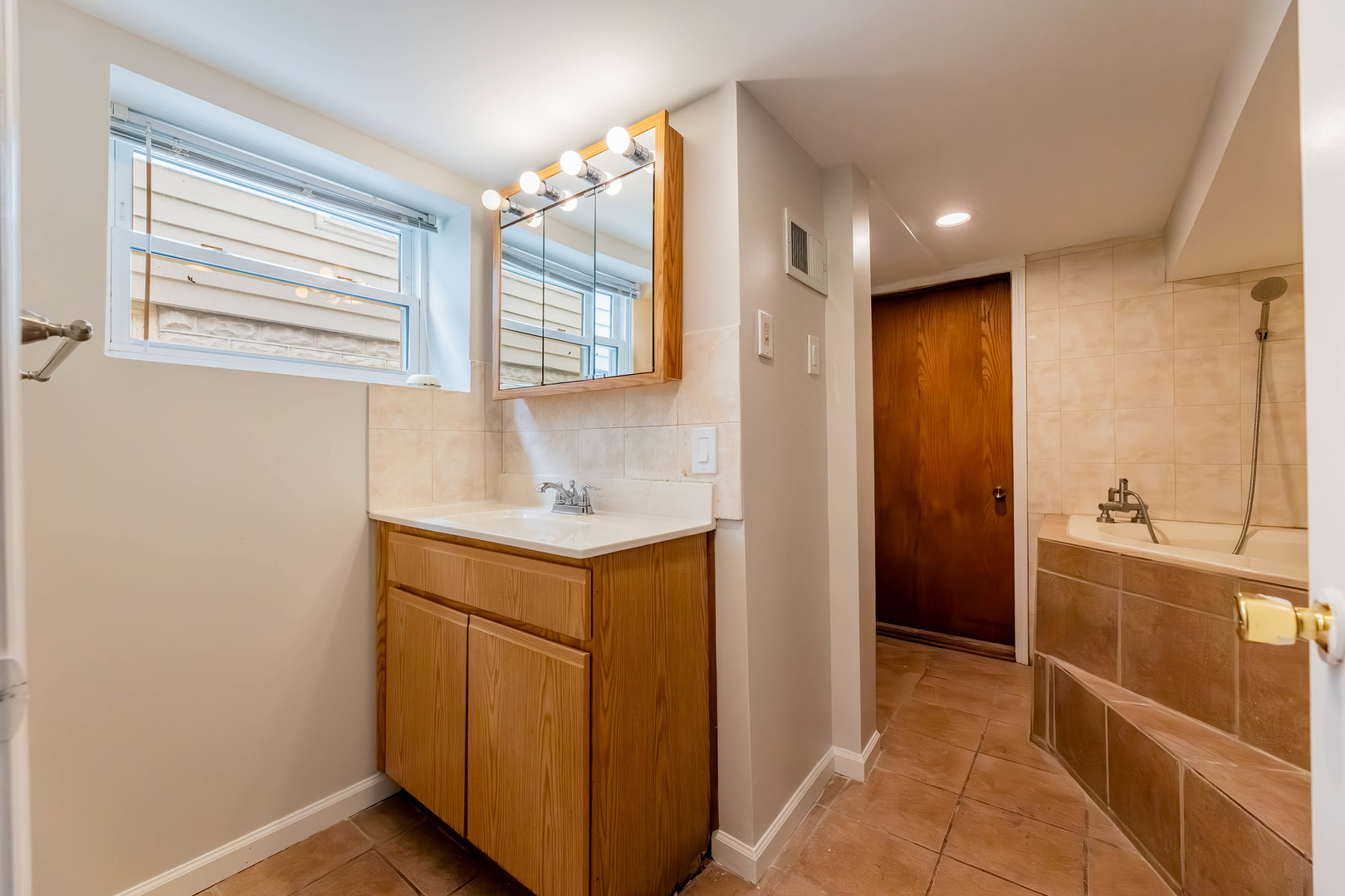 4830 S Ridgeway Avenue Property Photo 24