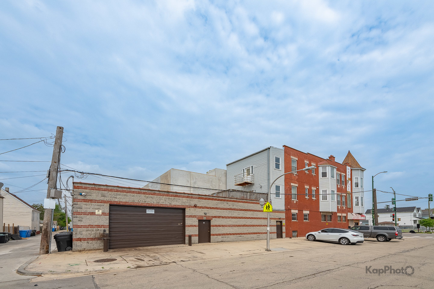 601 W 47th Street Property Photo 3