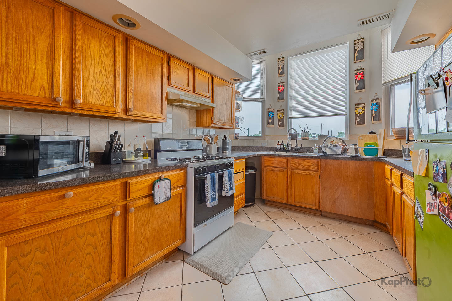 601 W 47th Street Property Photo 10