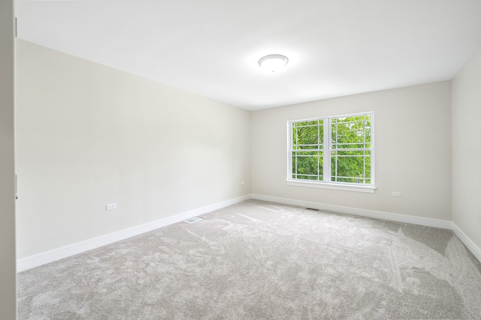 249 E Kenilworth Avenue Property Photo 20