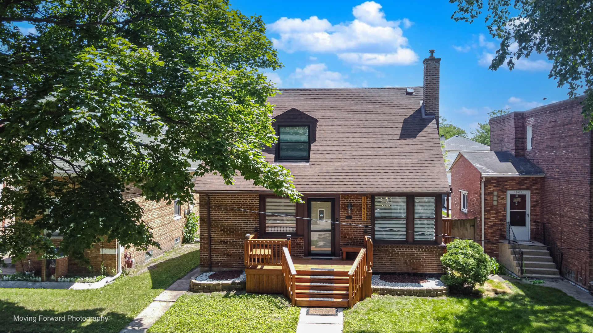 10933 S Avenue F Property Photo 1