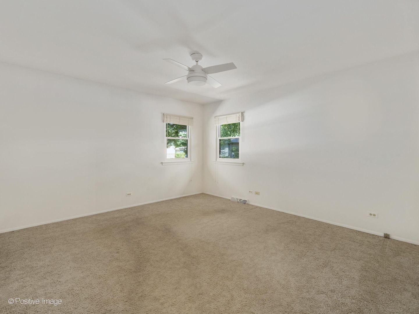 10s240 Hampshire Lane Property Photo 20