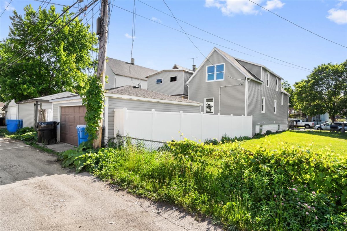 10521 S Edbrooke Avenue Property Photo 39