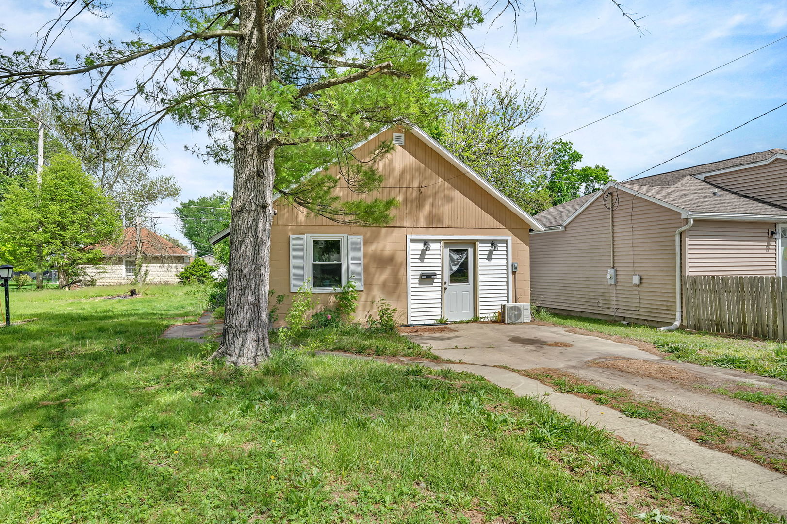 1508 S Mill Street Property Photo 2