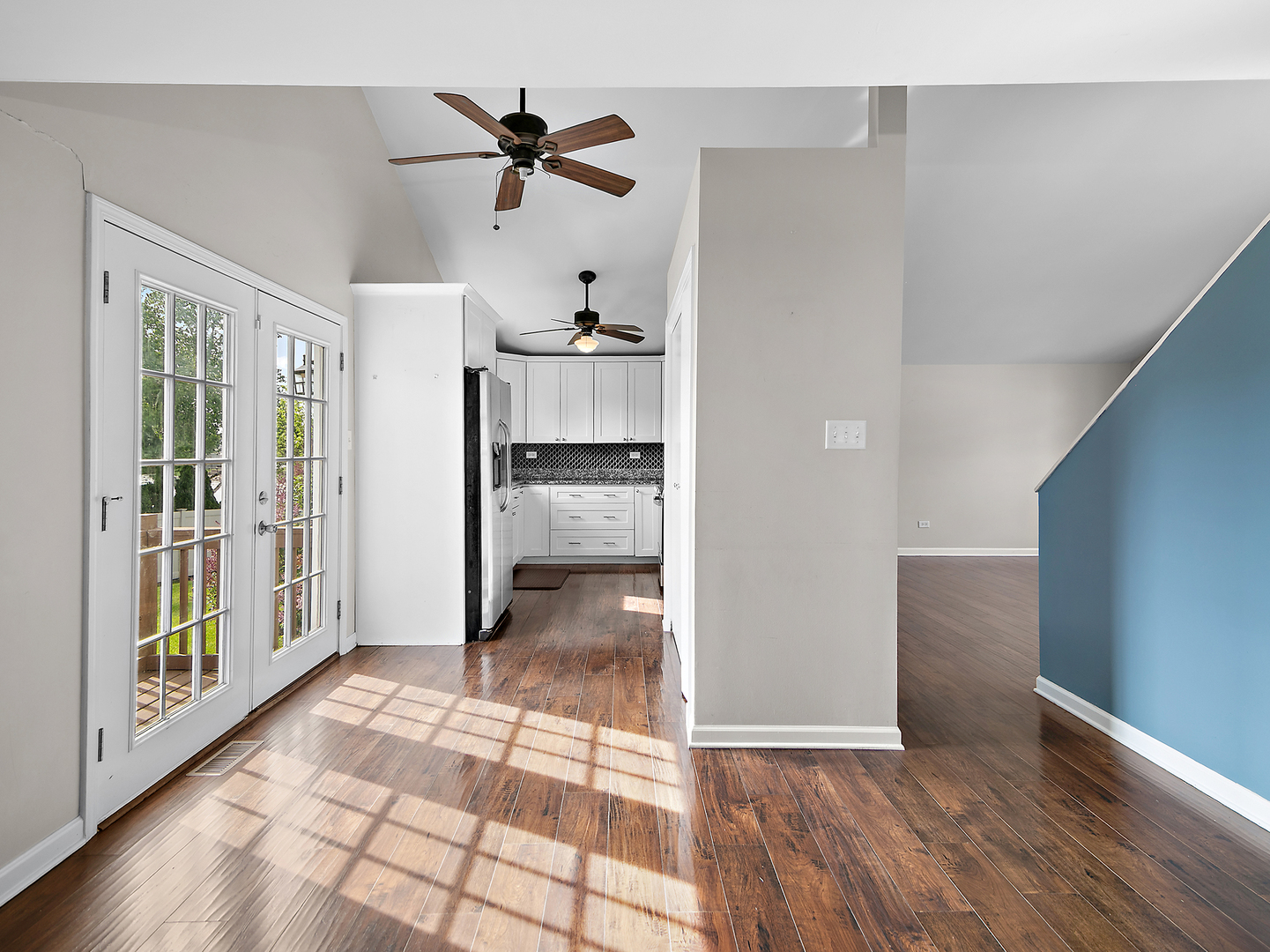 5301 Whisper Meadow Court Property Photo 5