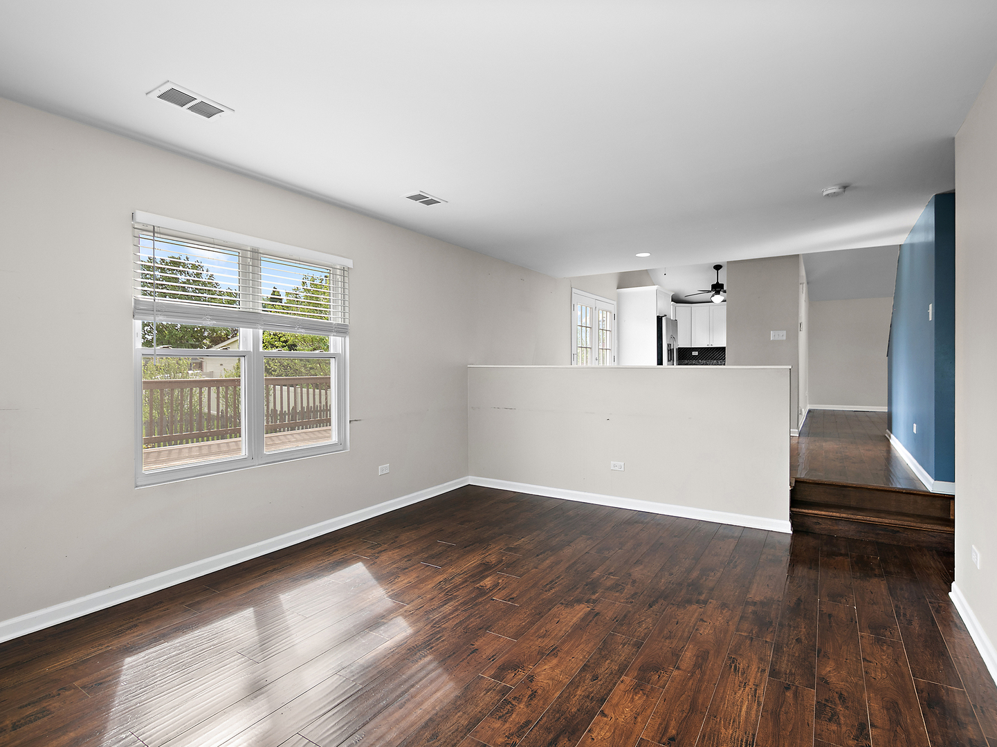 5301 Whisper Meadow Court Property Photo 8