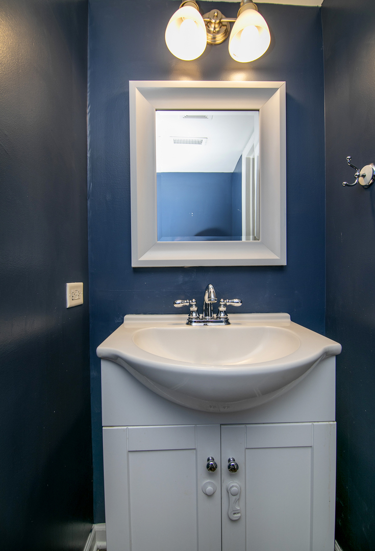 5301 Whisper Meadow Court Property Photo 16