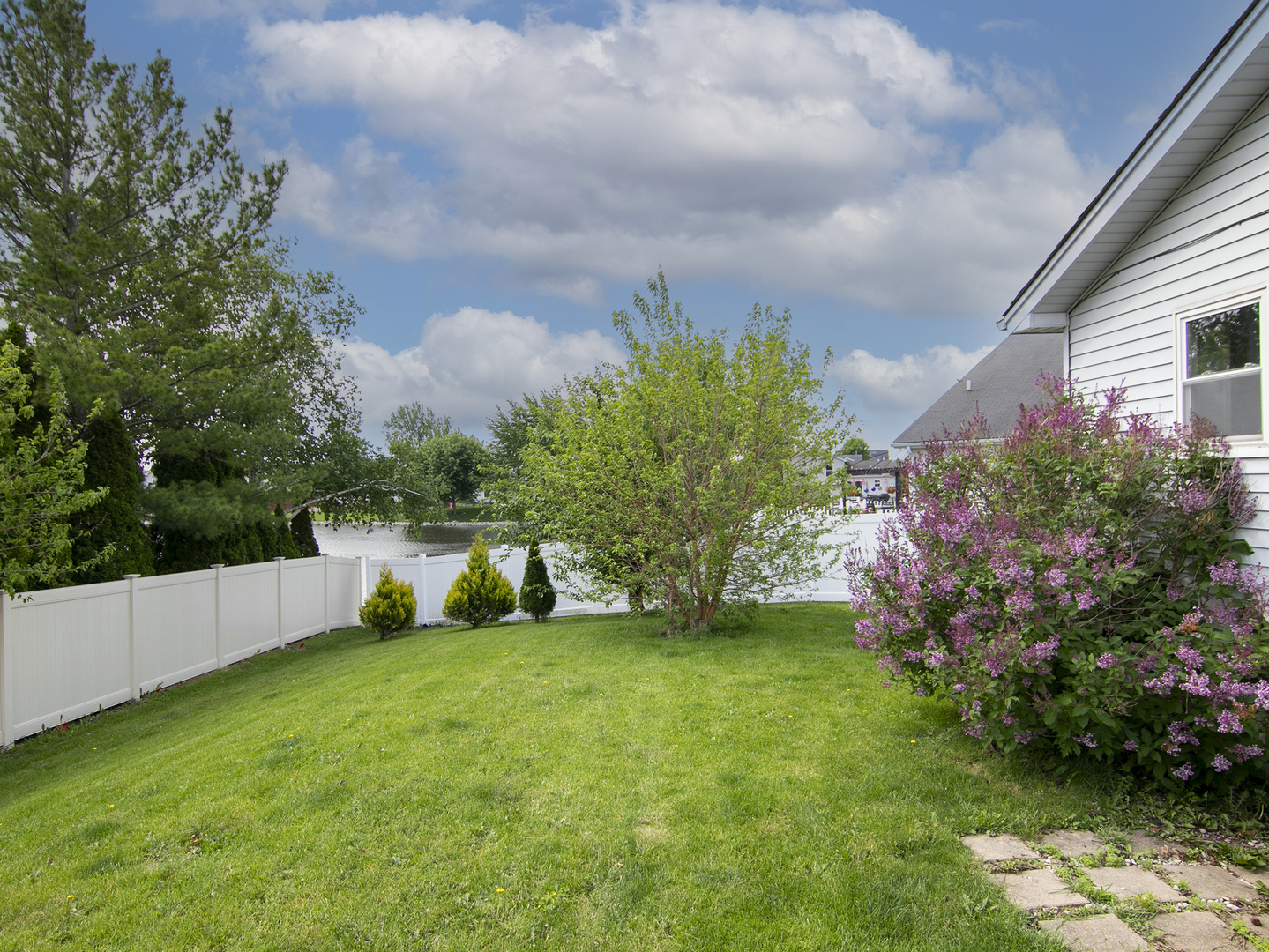 5301 Whisper Meadow Court Property Photo 22