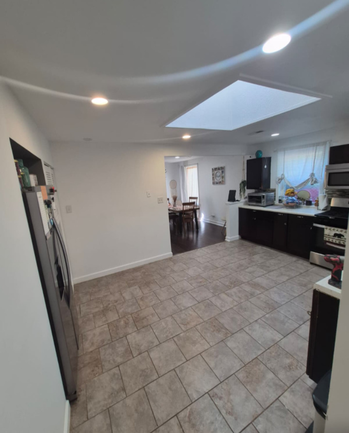 325 Indianwood Boulevard Property Photo 5