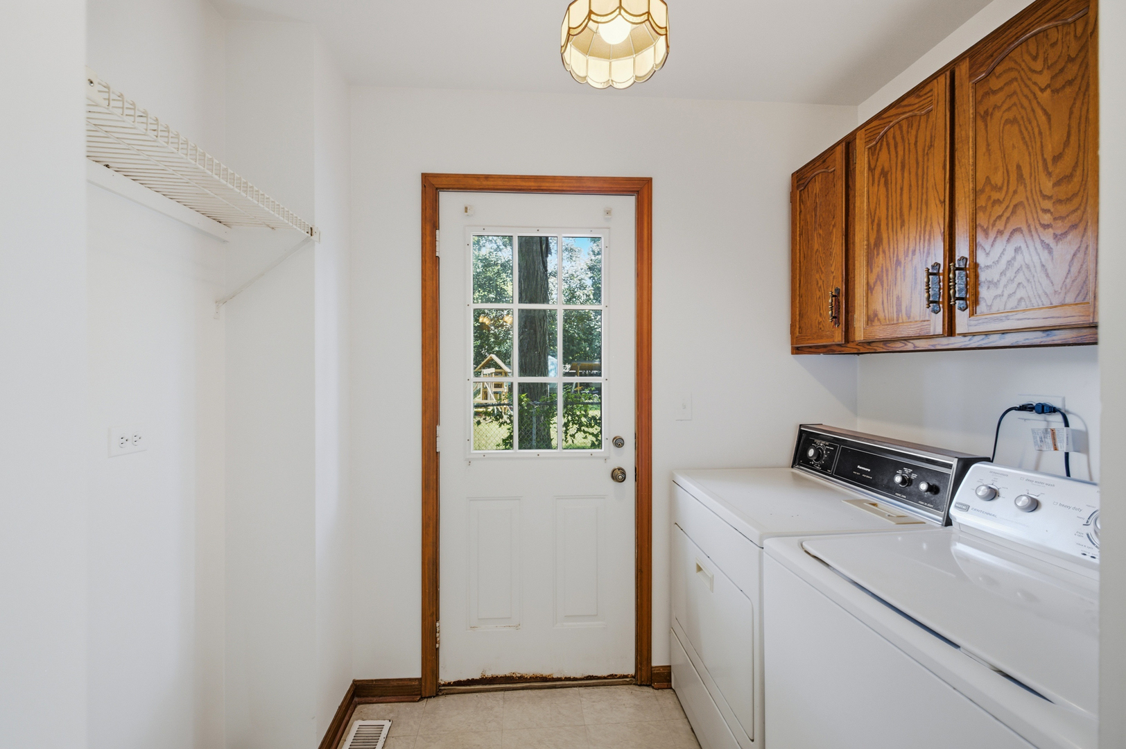 307 W Schaumburg Road Property Photo 19