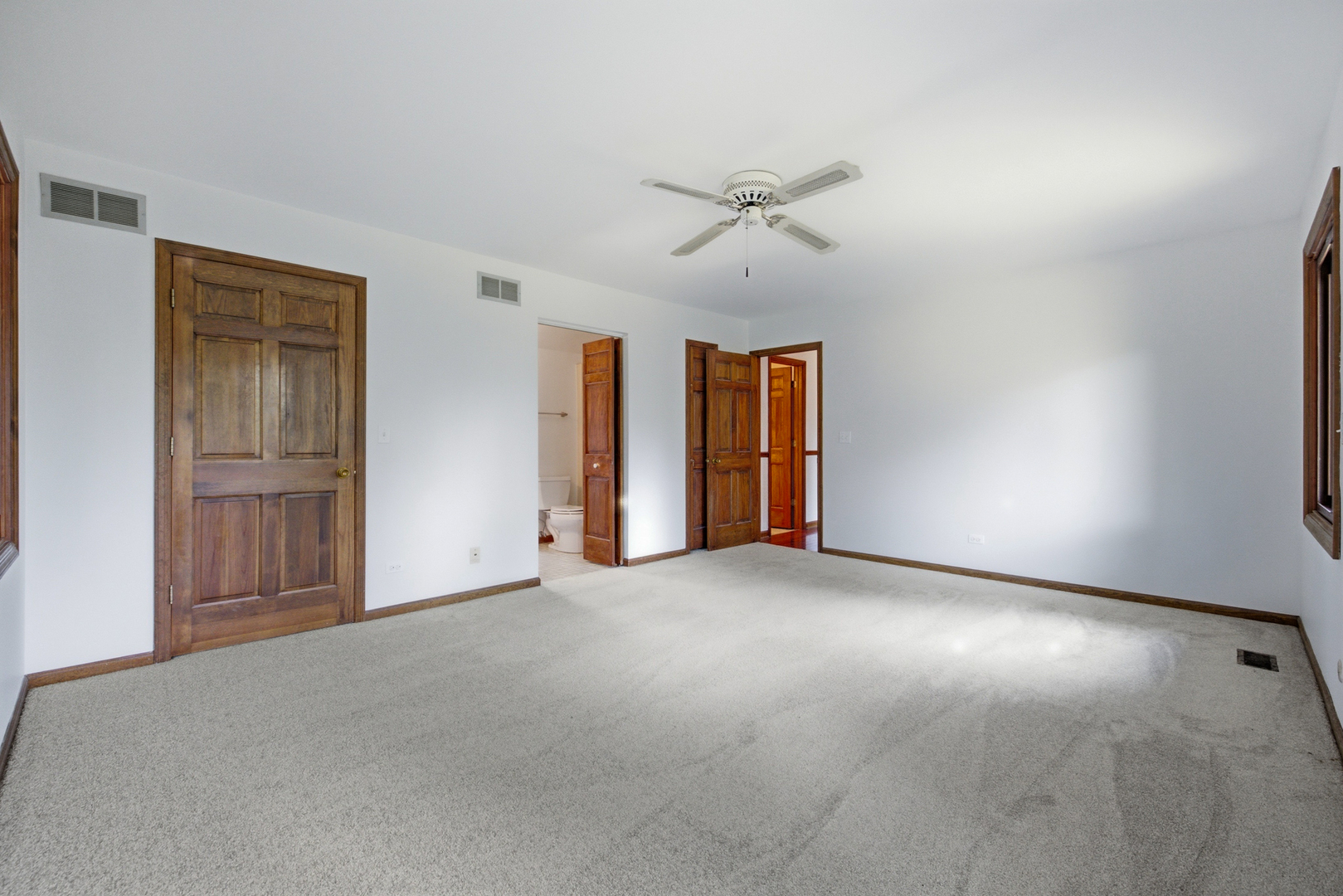 307 W Schaumburg Road Property Photo 22