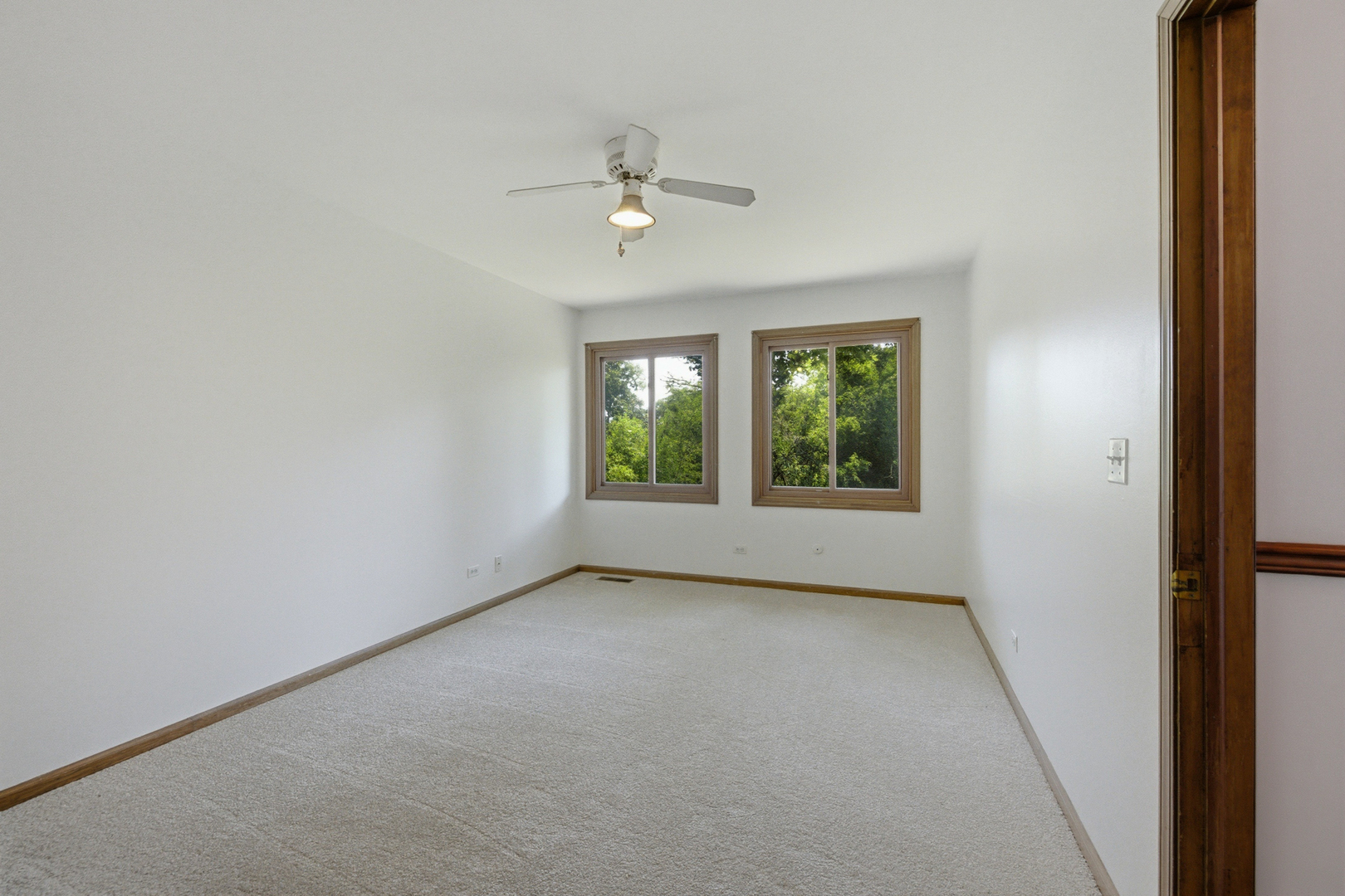 307 W Schaumburg Road Property Photo 28