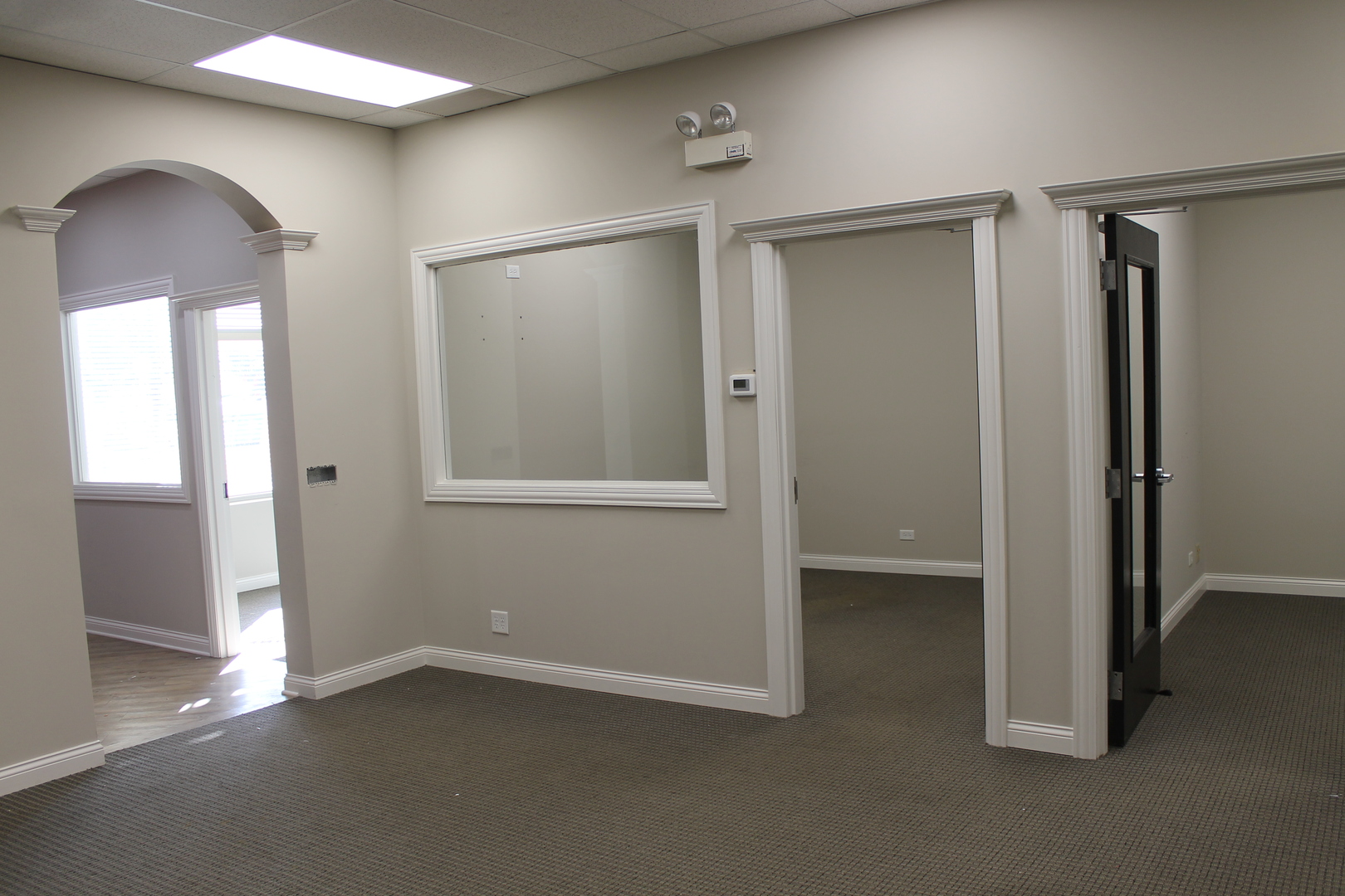 415 E State Street Property Photo 8