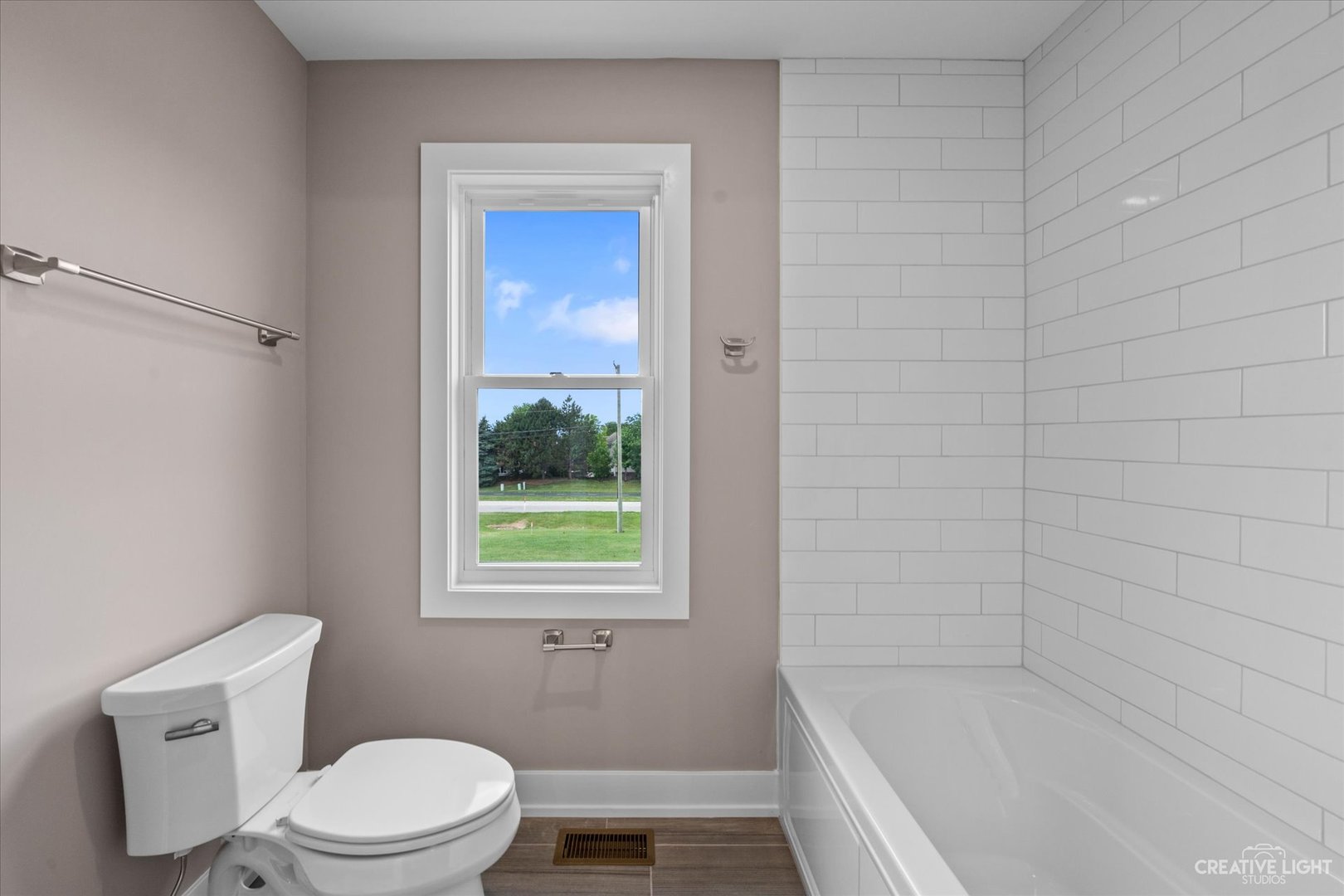 483 Deerfield Drive Property Photo 27