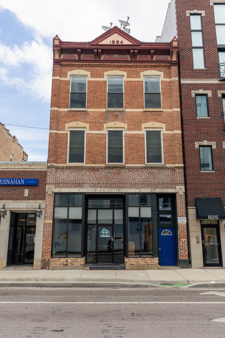 827 N Milwaukee Avenue Property Photo 1