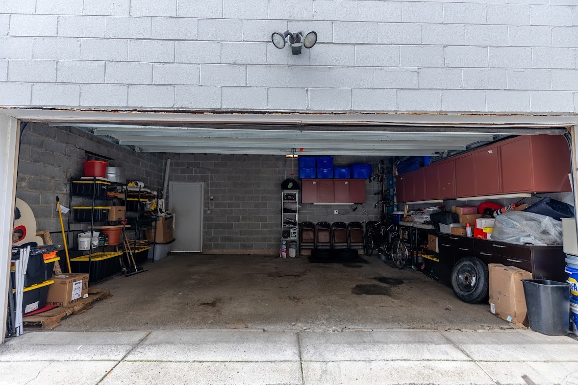 827 N Milwaukee Avenue Property Photo 23