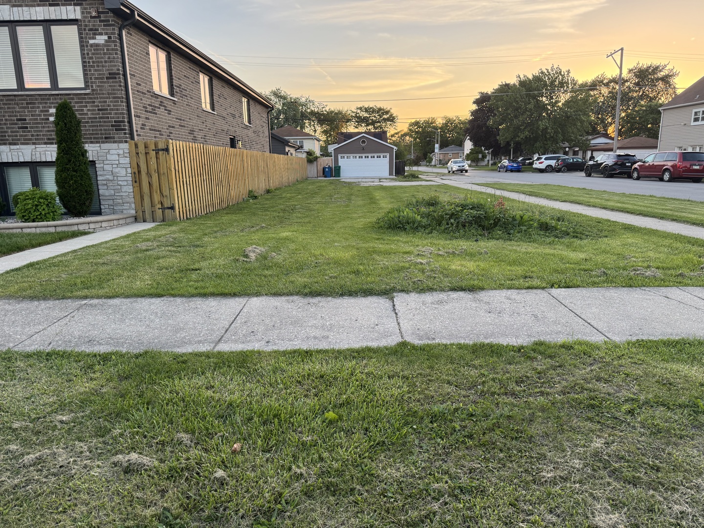 4900 S Lockwood Avenue Property Photo 3