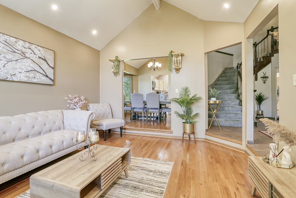 18013 Alice Lane Property Photo 4