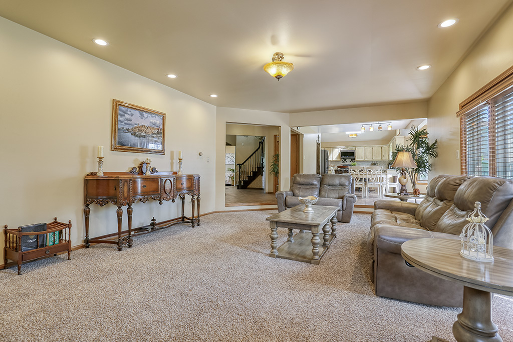 18013 Alice Lane Property Photo 11