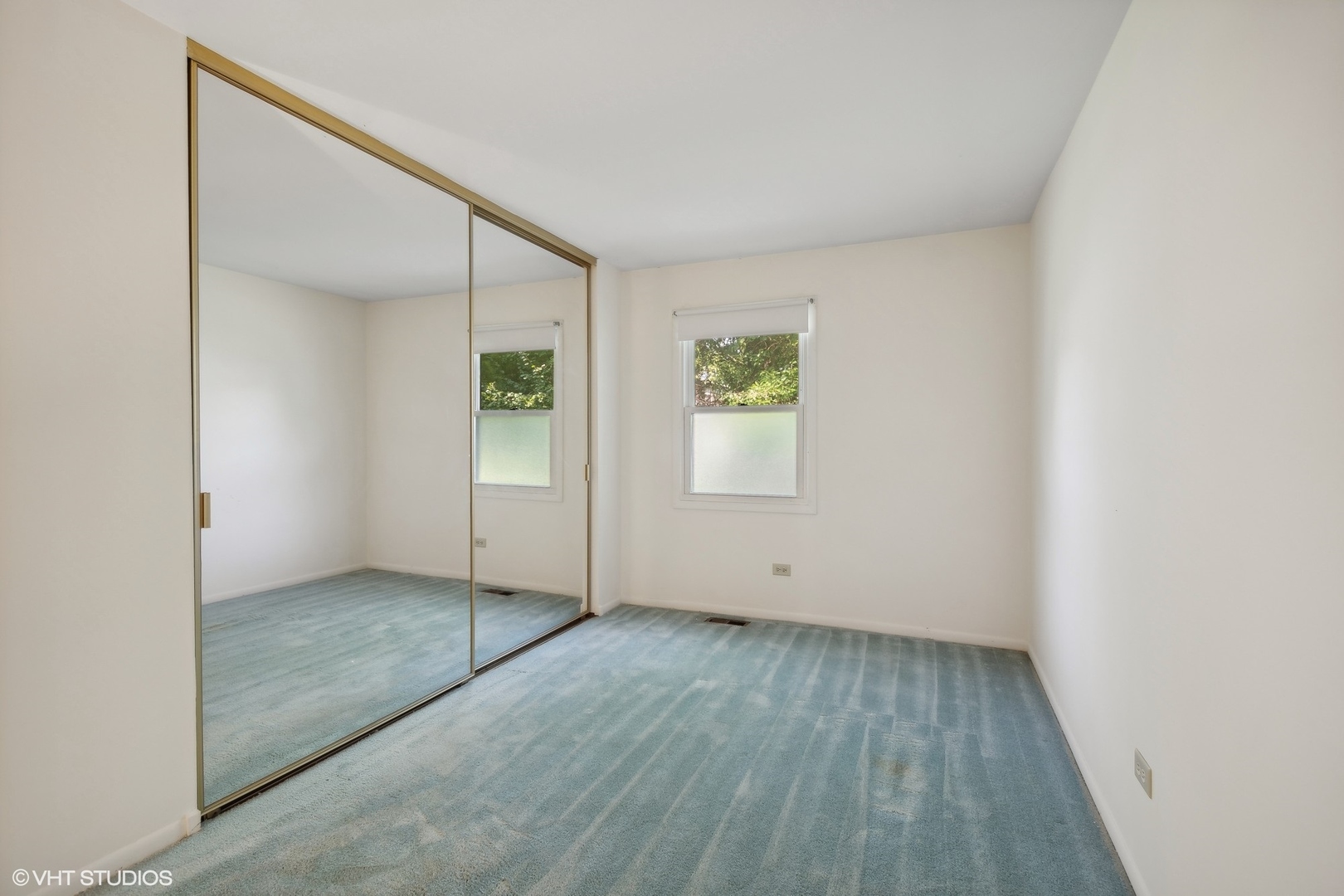 19128 S Pine Drive 19128 Property Photo 9
