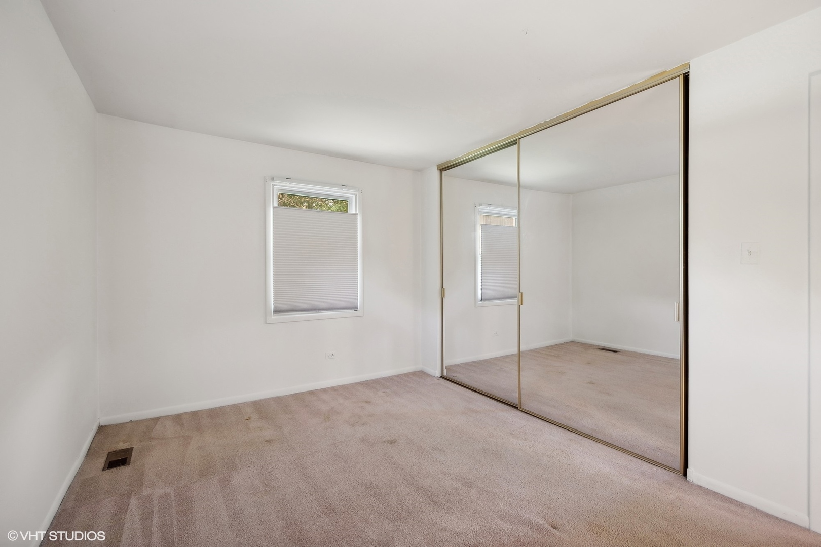 19128 S Pine Drive 19128 Property Photo 10