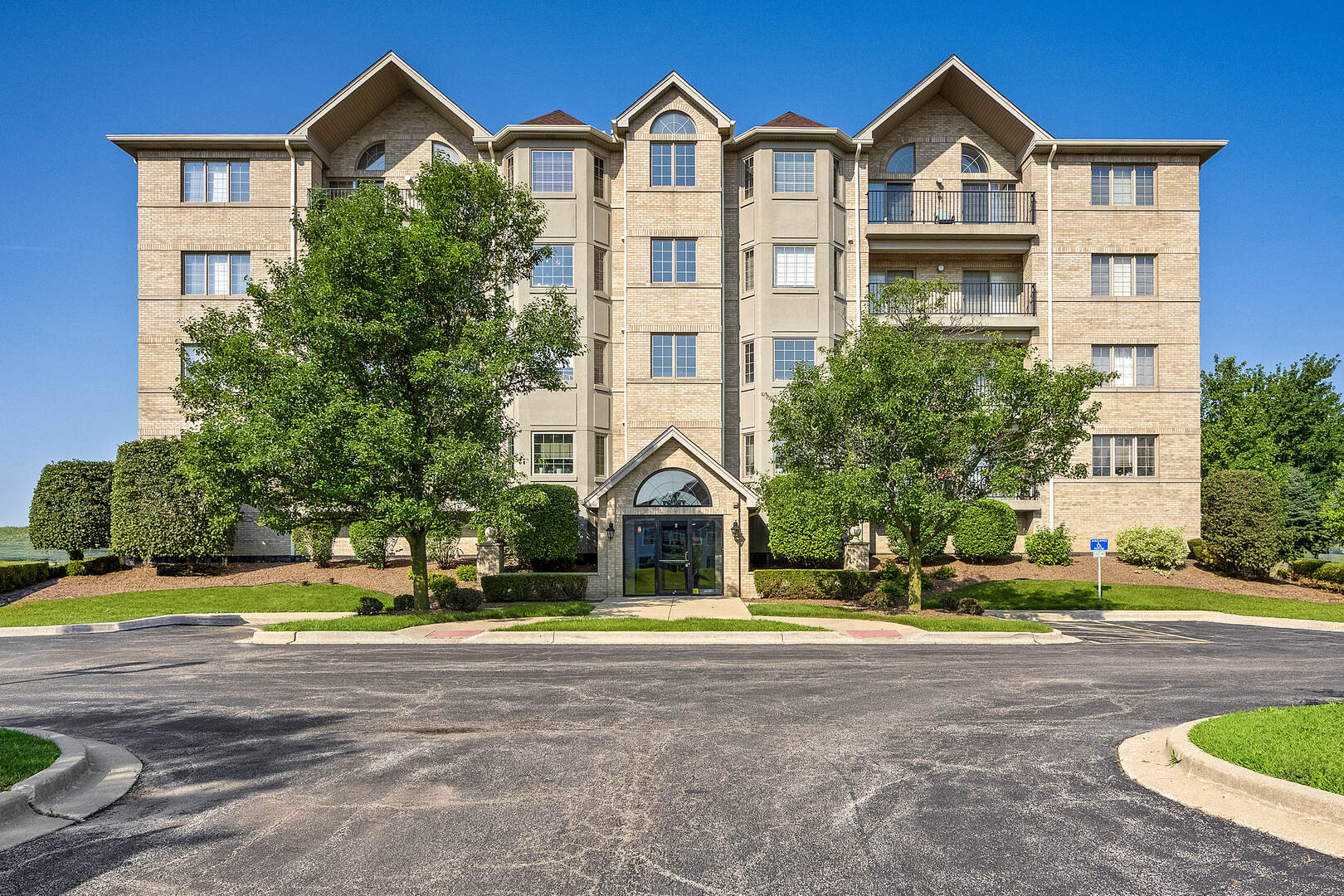 8505 Woodward Avenue 102 Property Photo 1