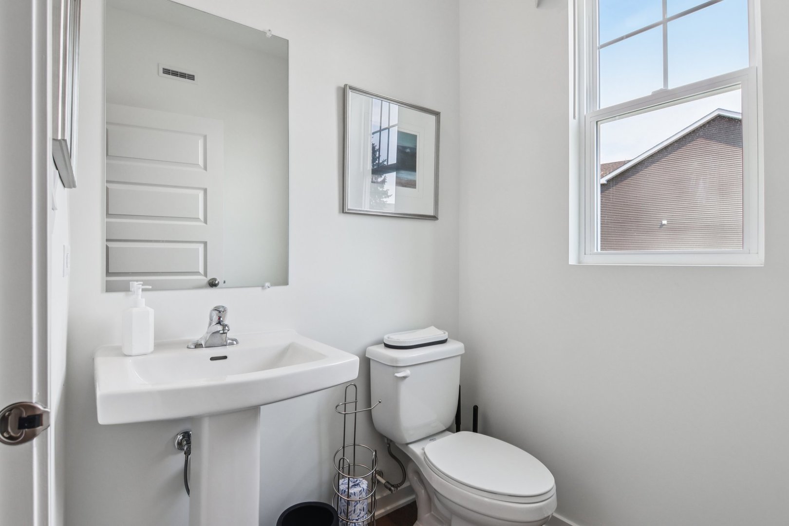 5745 Hunter Drive Property Photo 16