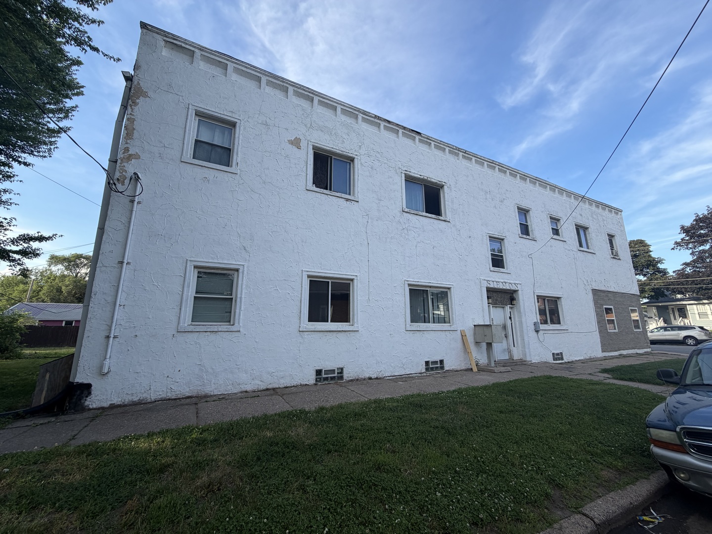 1930 9th Street Property Photo 1