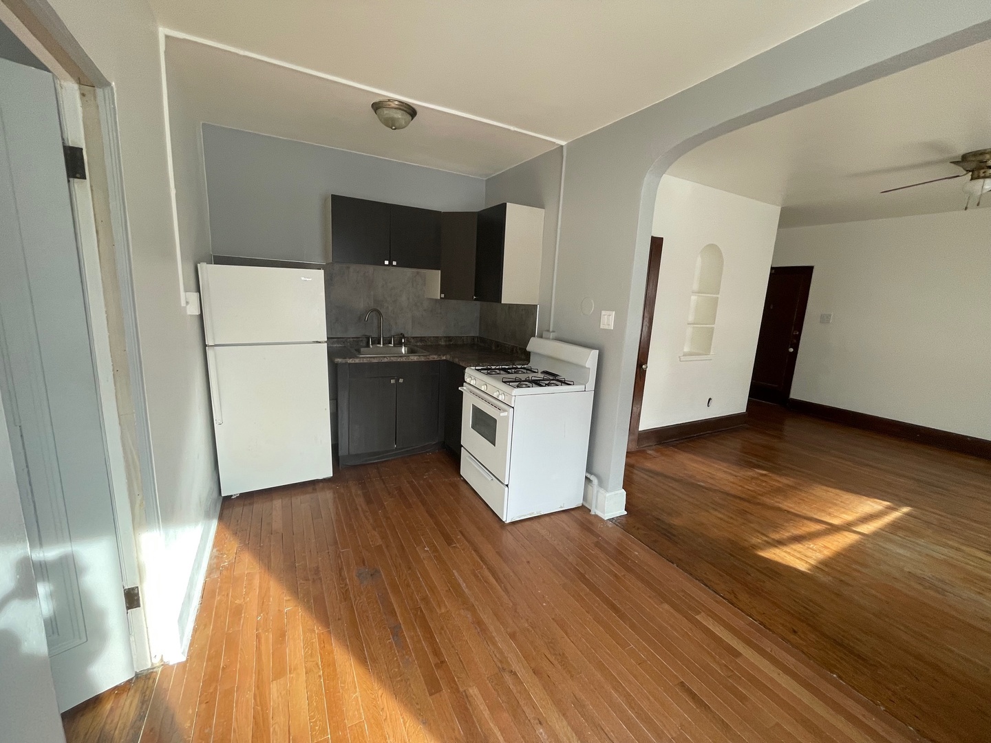 1930 9th Street Property Photo 3