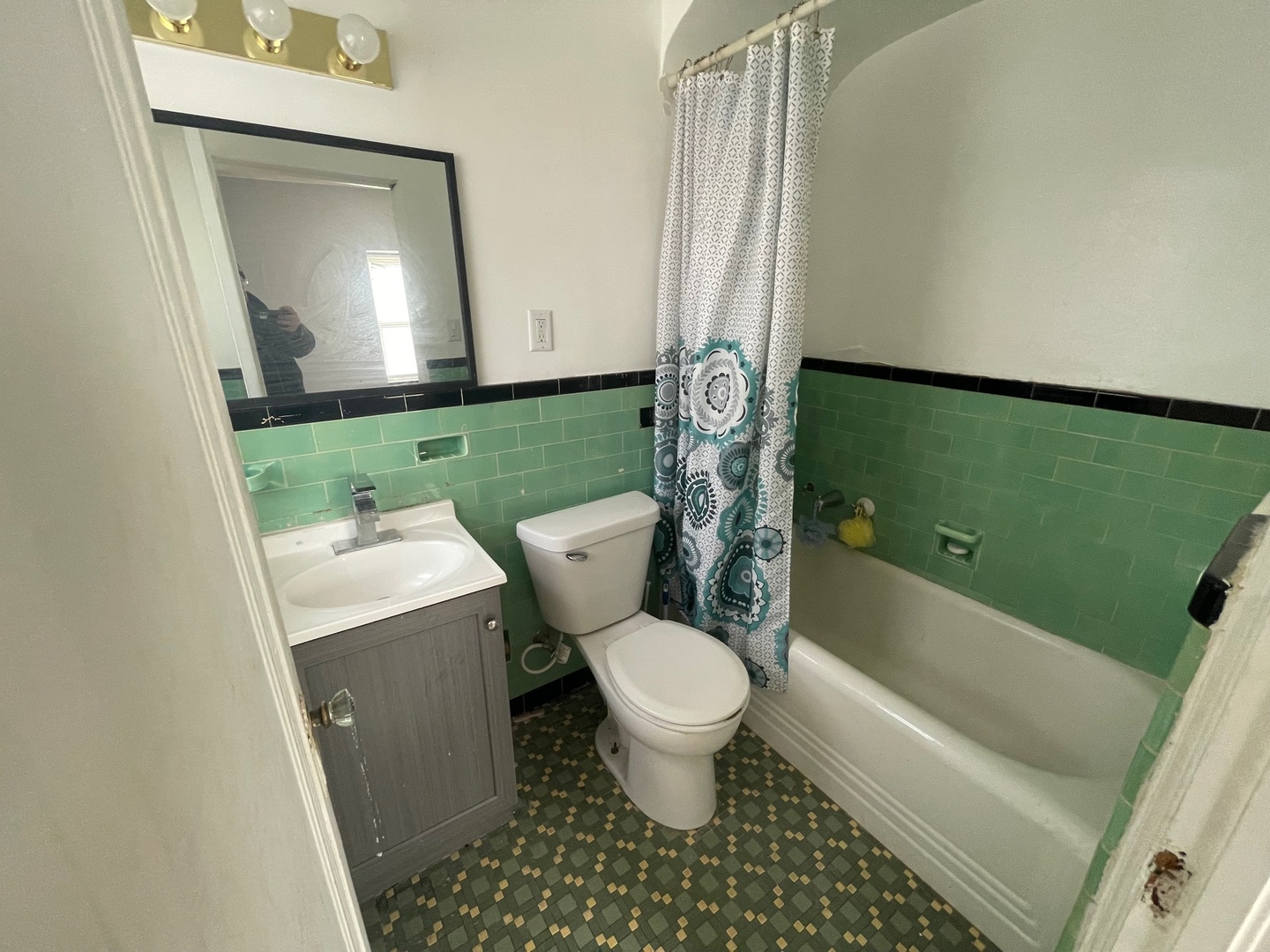 1930 9th Street Property Photo 7