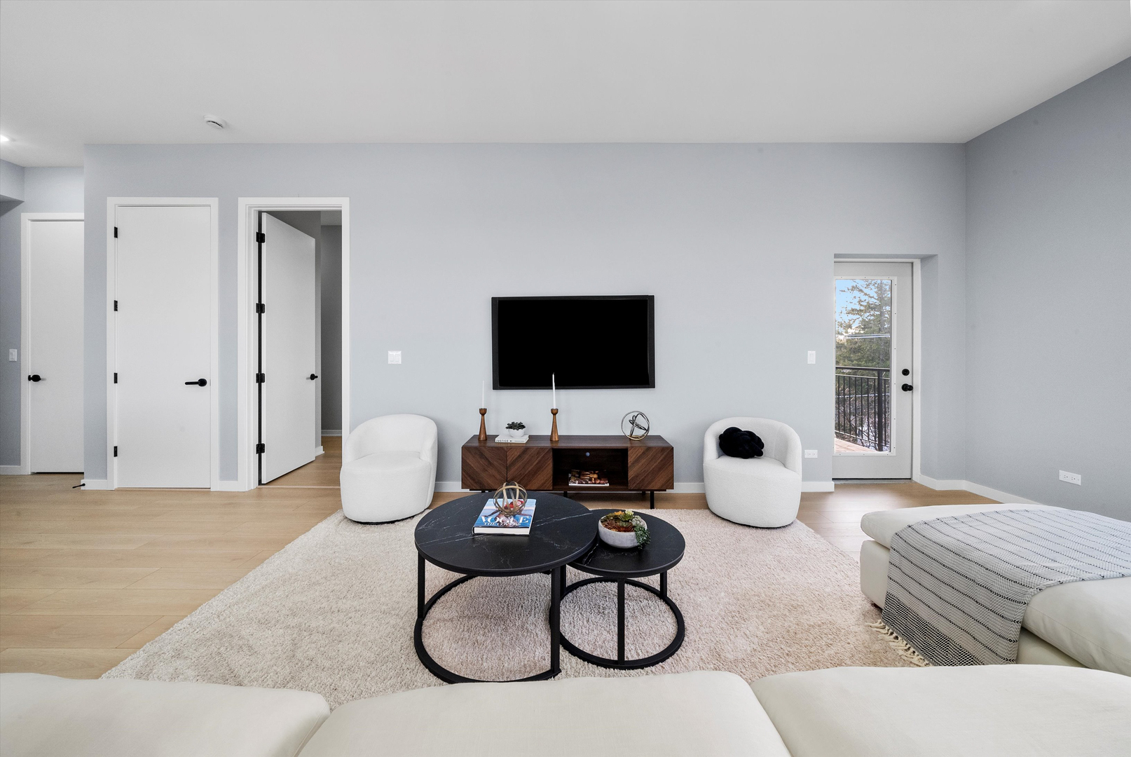 5830 N Lincoln Avenue 2s Property Photo 11