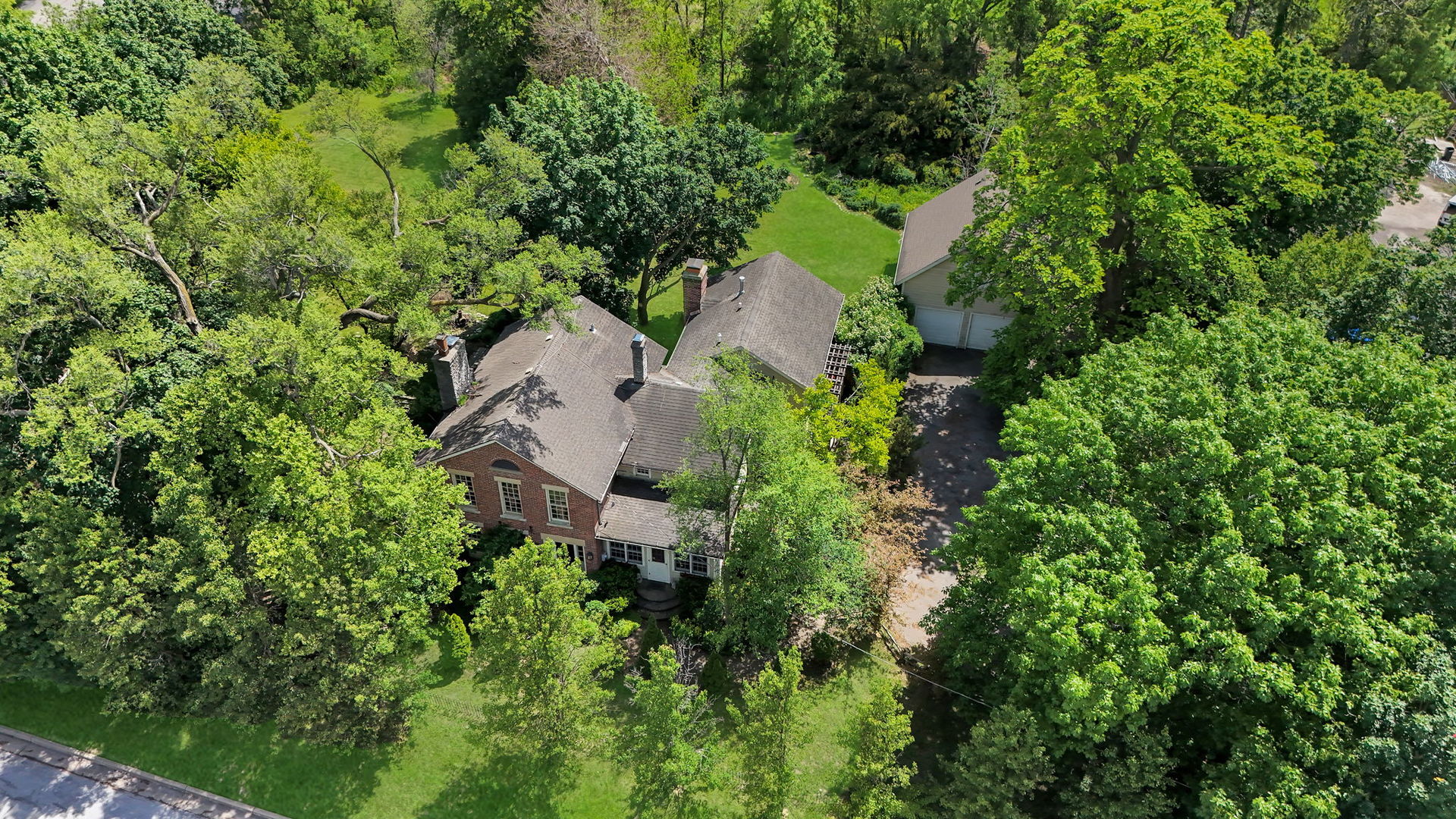 36w927 Red Gate Road Property Photo 1