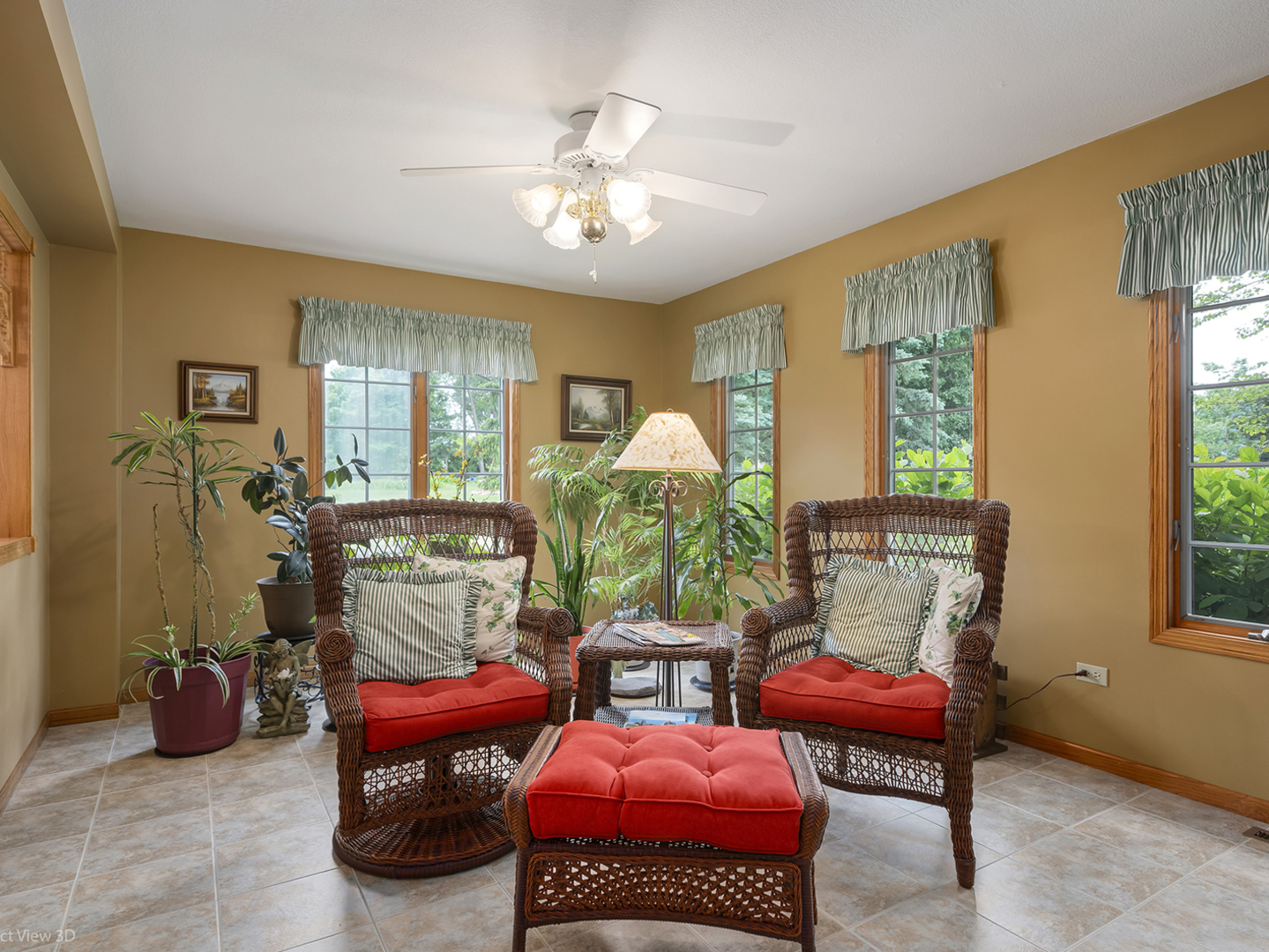 295 W Grandin Road Property Photo 17