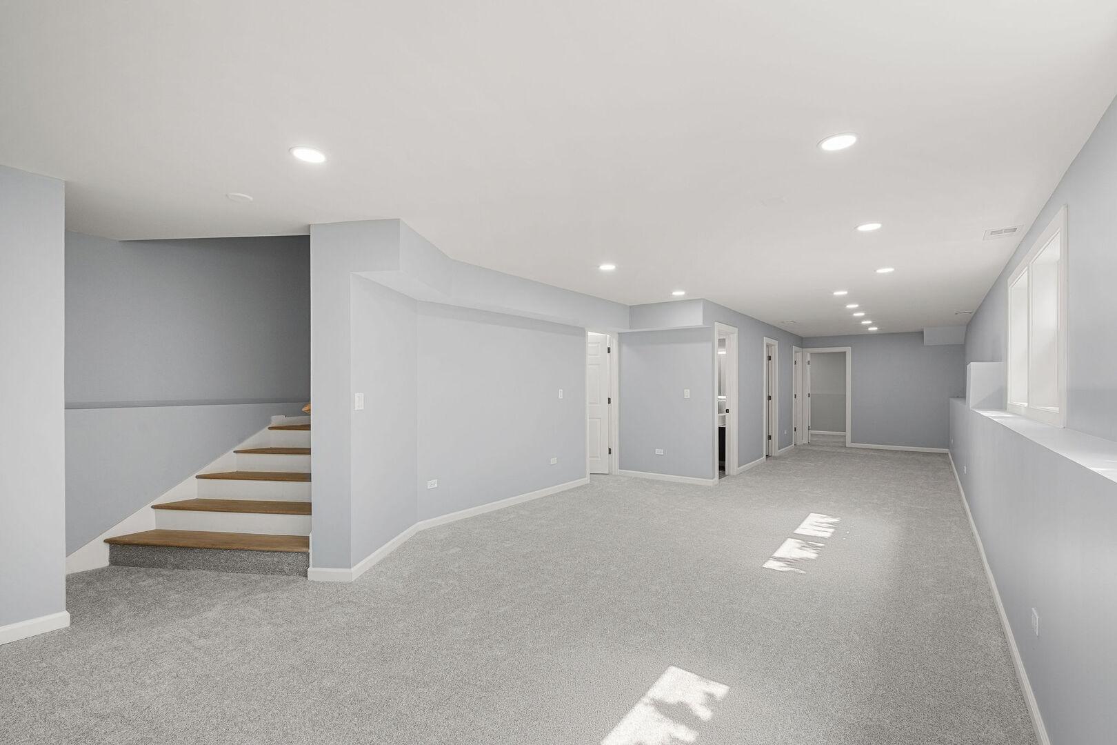 6672 W Montrose Avenue Property Photo 19