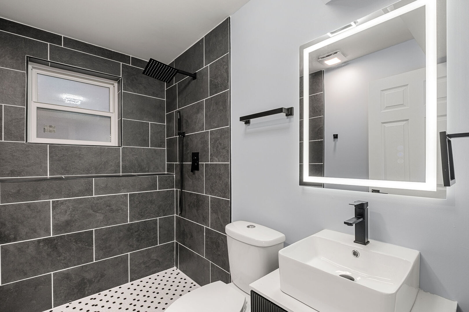 6672 W Montrose Avenue Property Photo 22