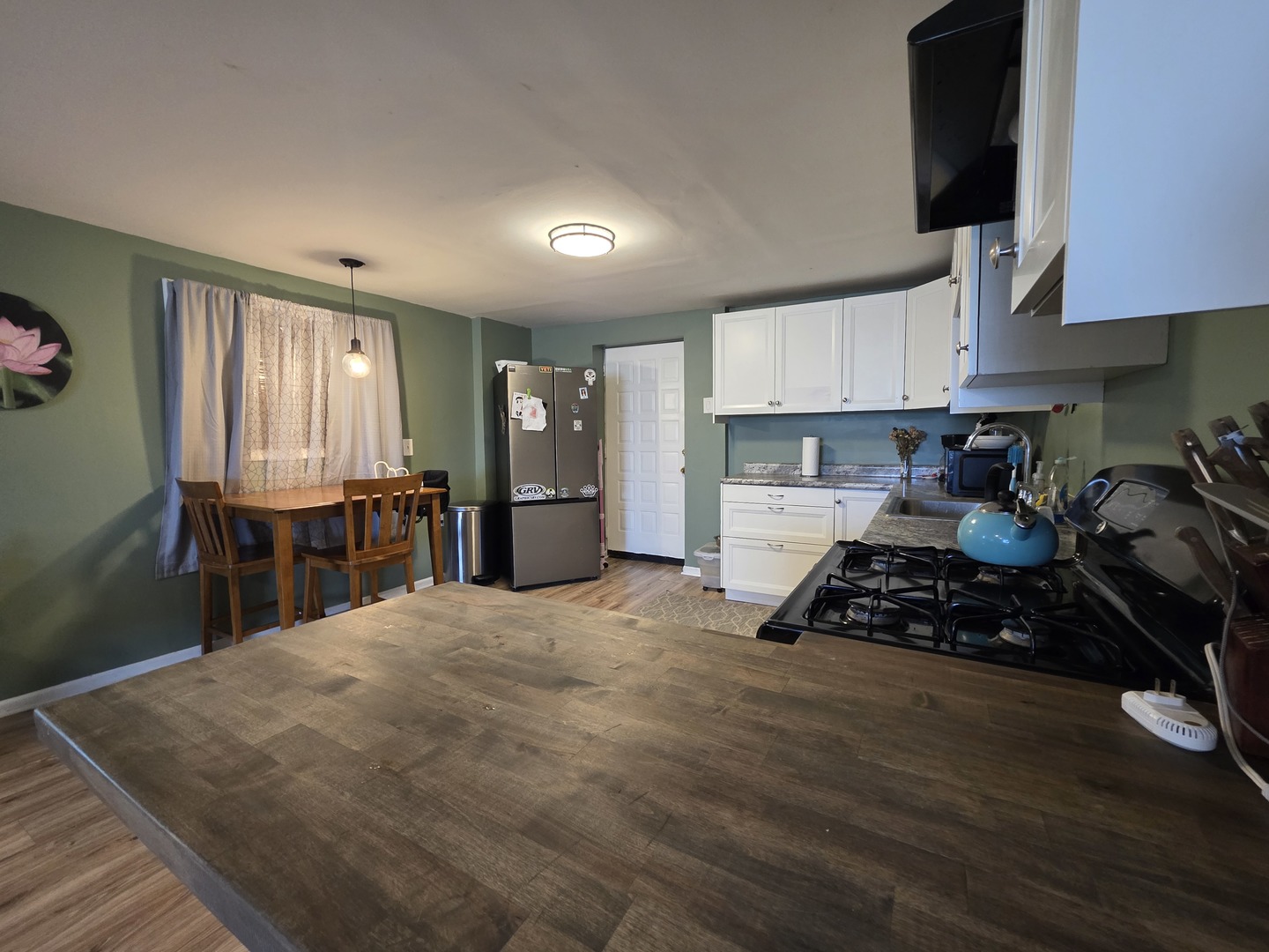 7919 Hill Drive Property Photo 6
