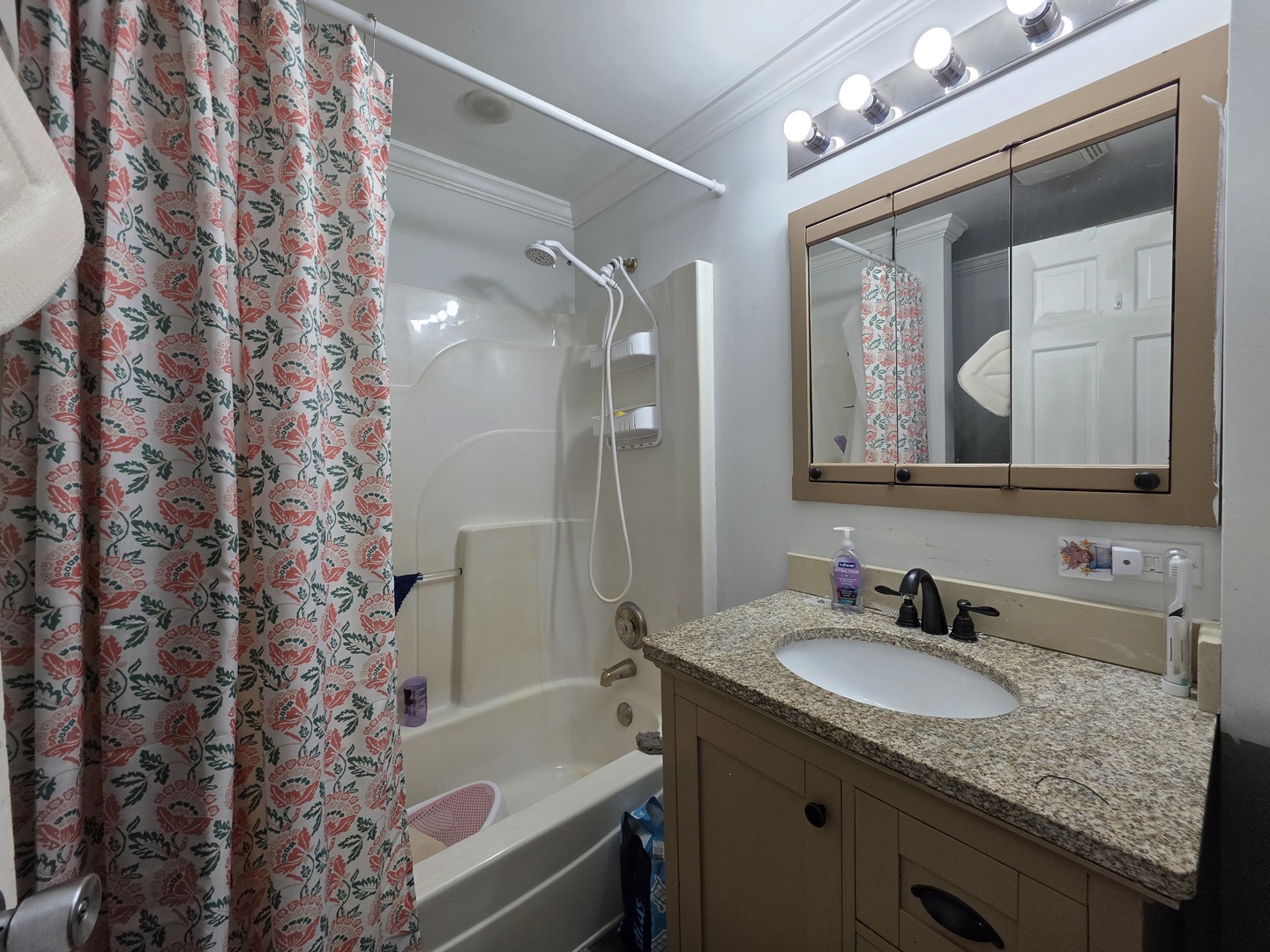 7919 Hill Drive Property Photo 9