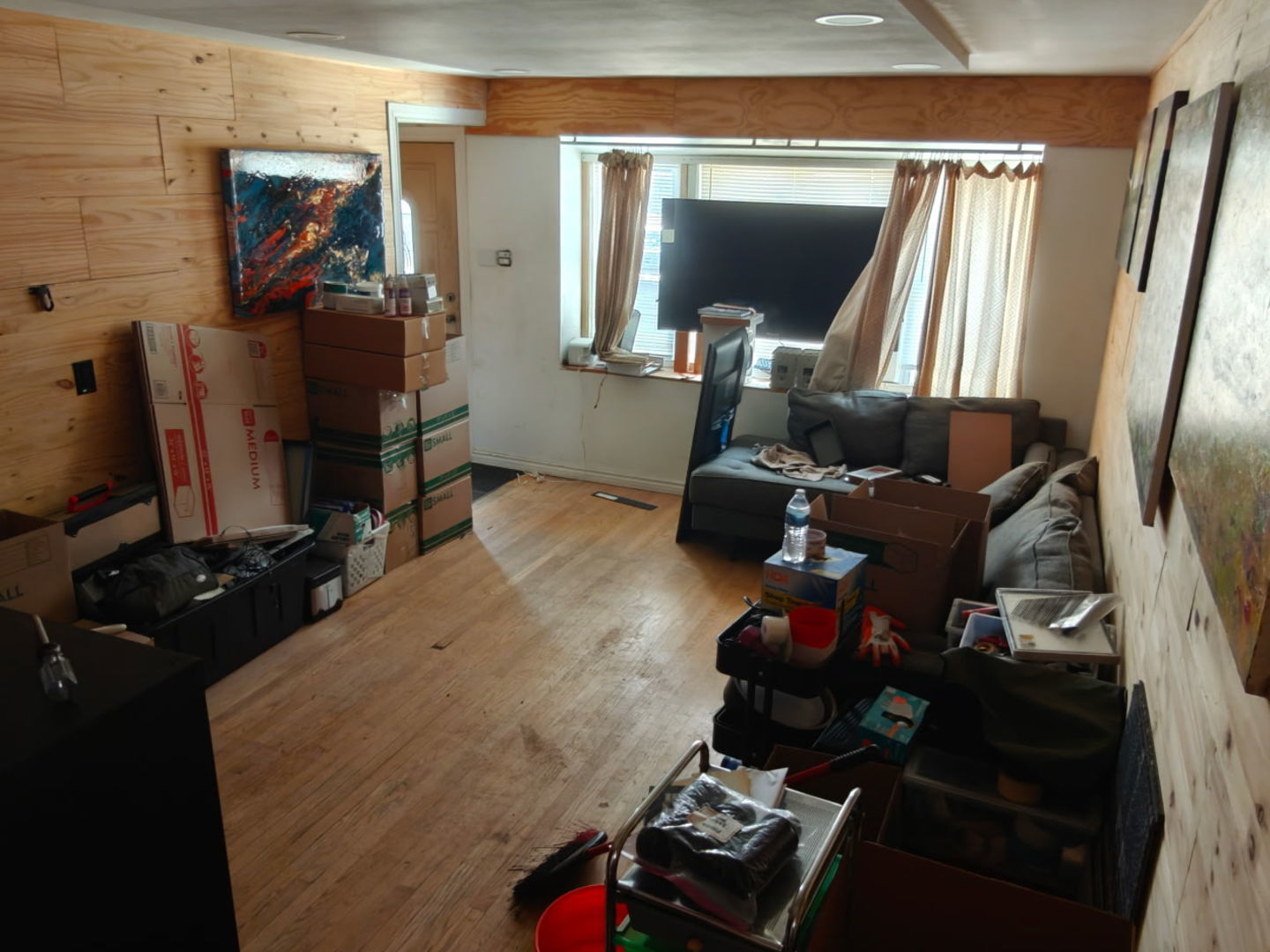 9023 S Cornell Avenue Property Photo 4