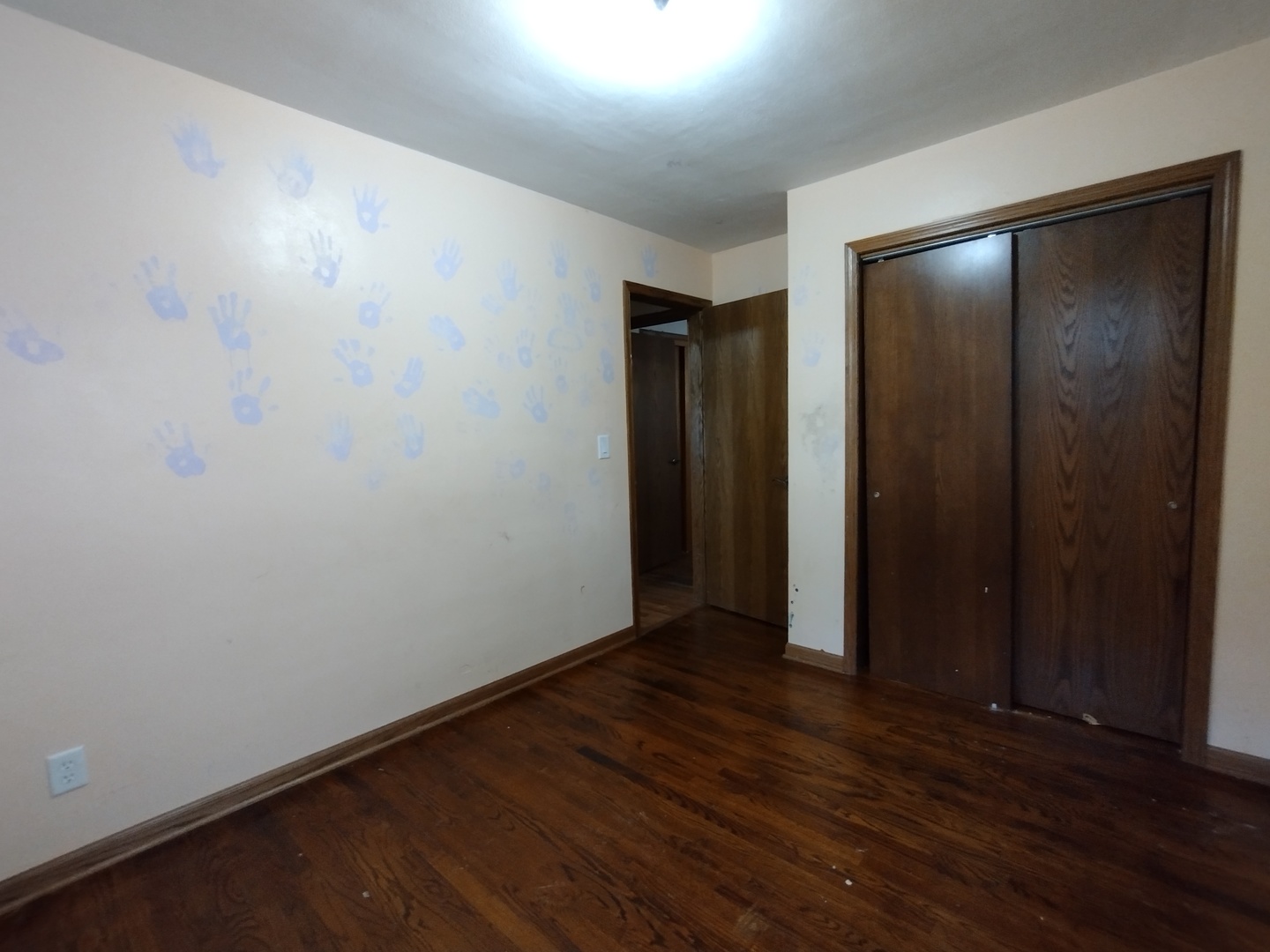 312 E 11th Street Property Photo 15